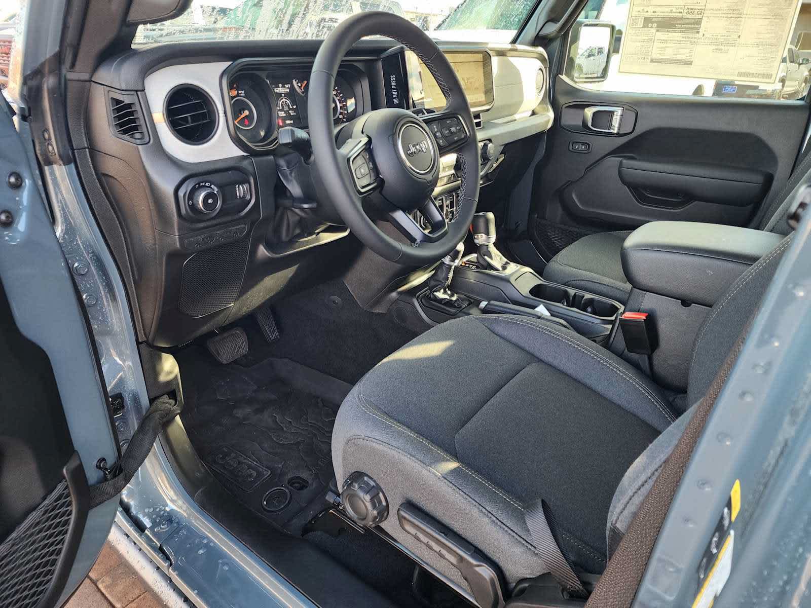 2026 Jeep Wrangler 4-Door Willys - Photo 10