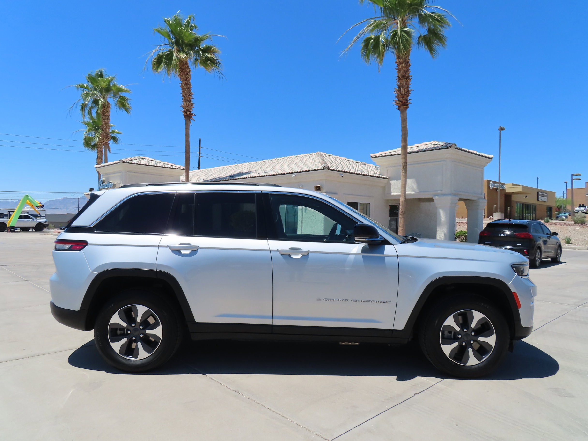 2024 Jeep Grand Cherokee 4xe - Photo 9
