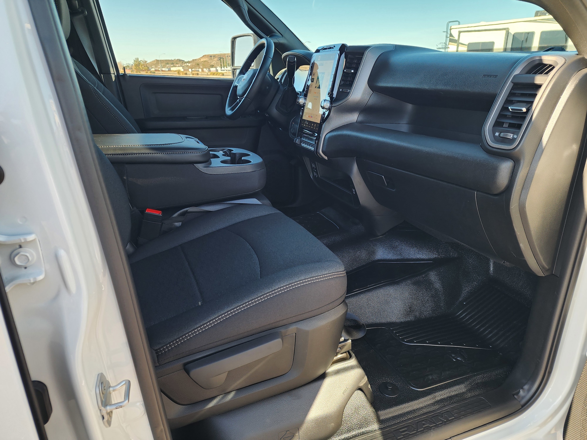 2026 RAM 3500 Chassis Tradesman - Photo 12
