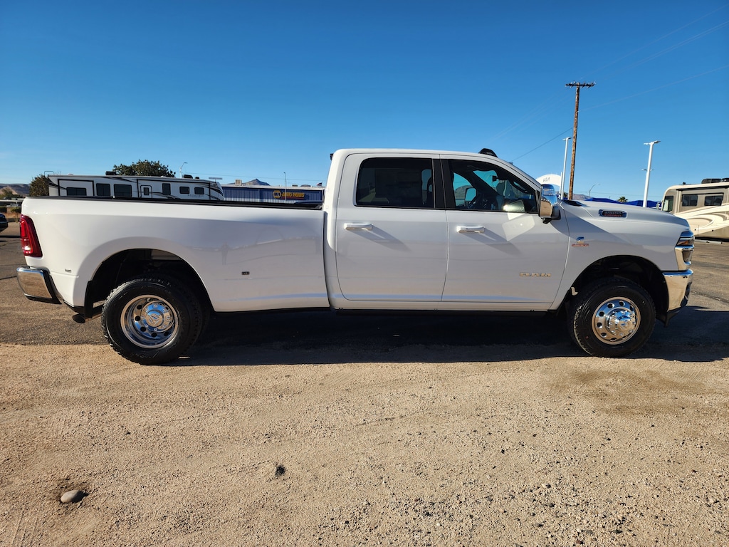 2026 Ram 3500 Laramie photo 4