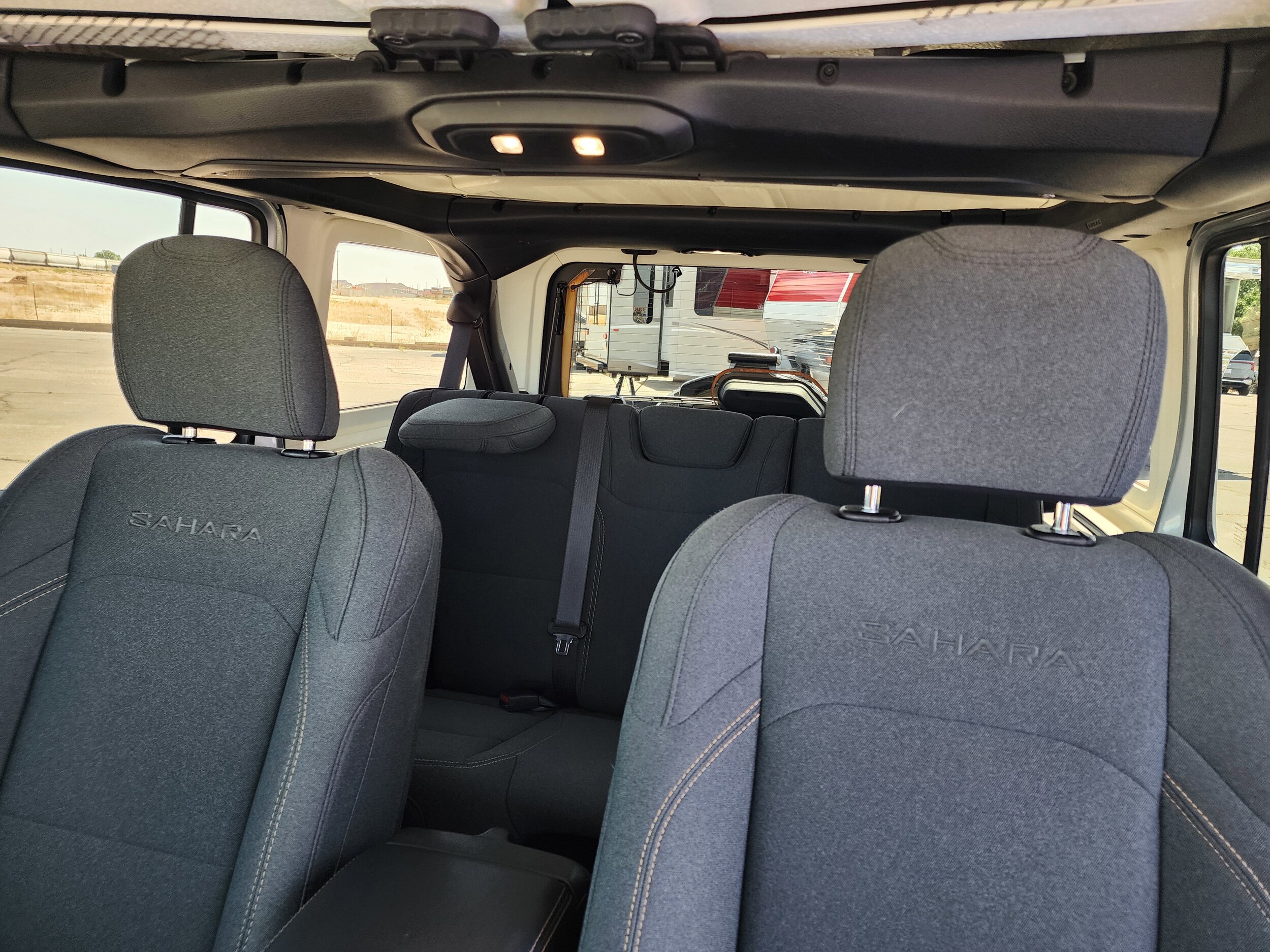 2024 Jeep Wrangler 4-Door Sahara - Photo 18