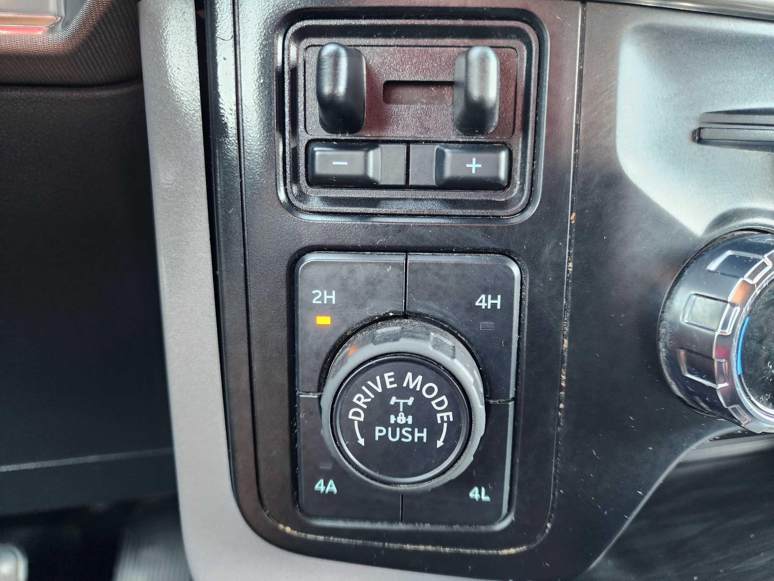 2024 Ford F-150 Lariat - Photo 30