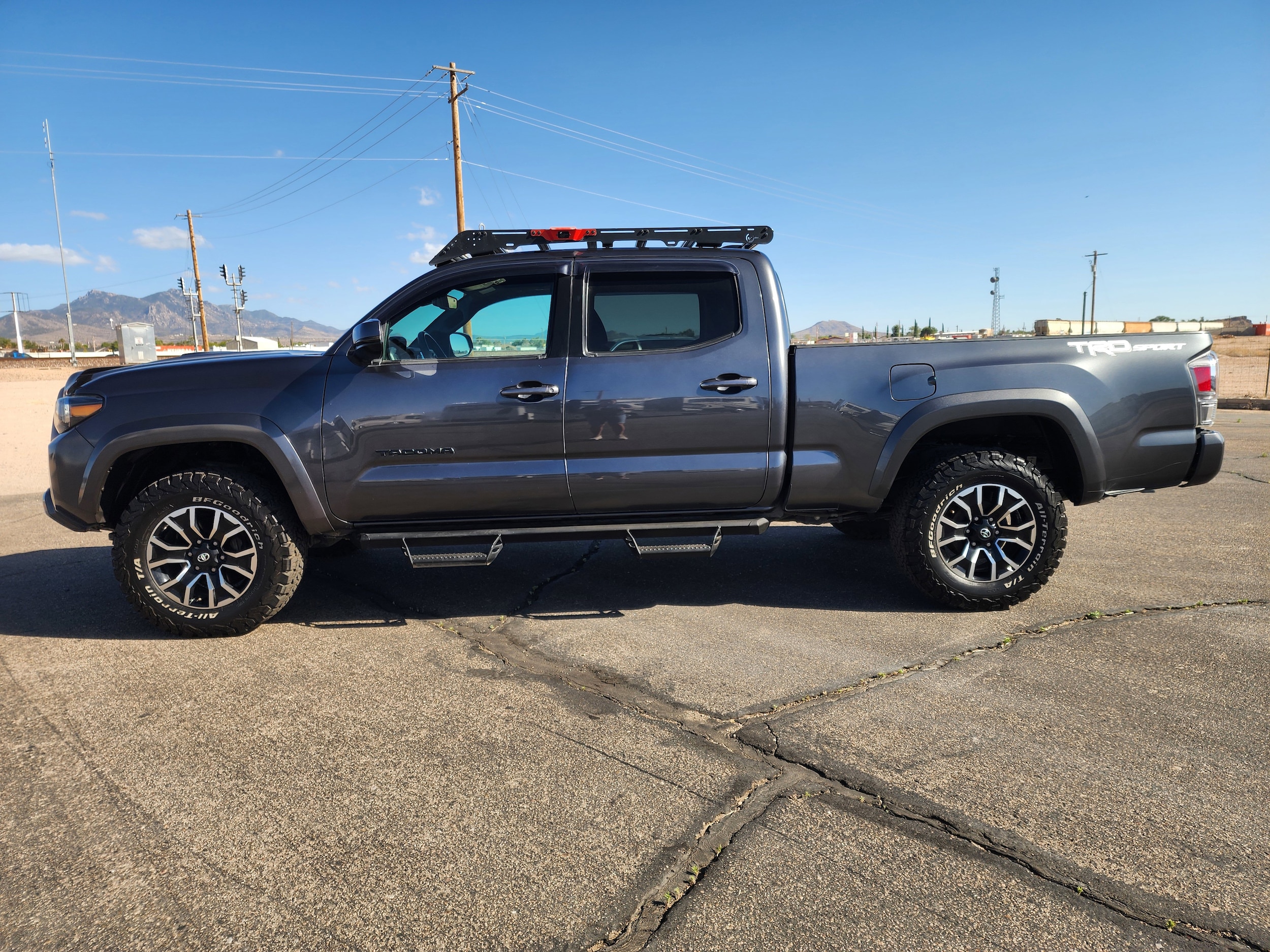 2022 Toyota Tacoma TRD Sport - Photo 8