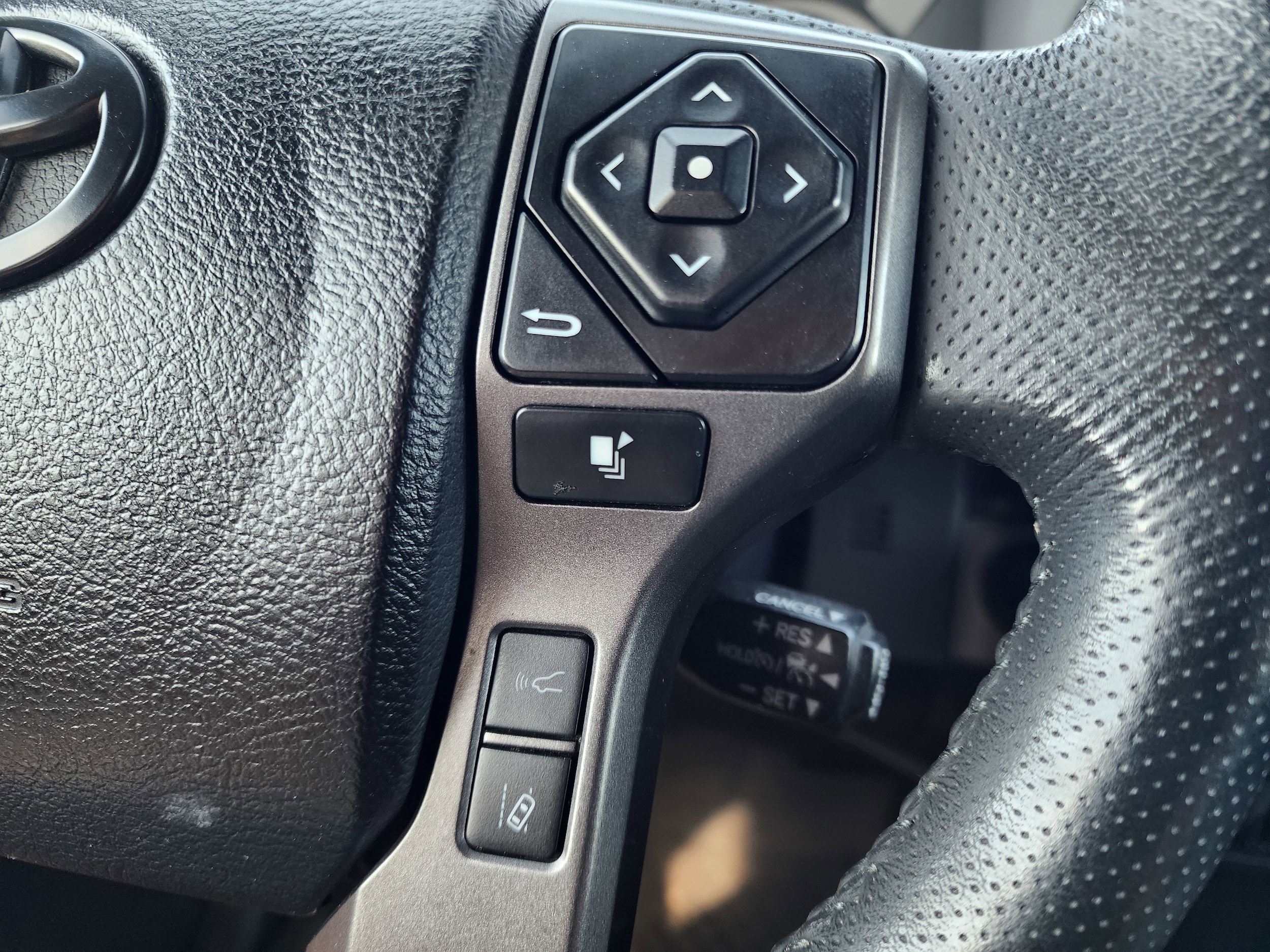 2022 Toyota Tacoma TRD Sport - Photo 21