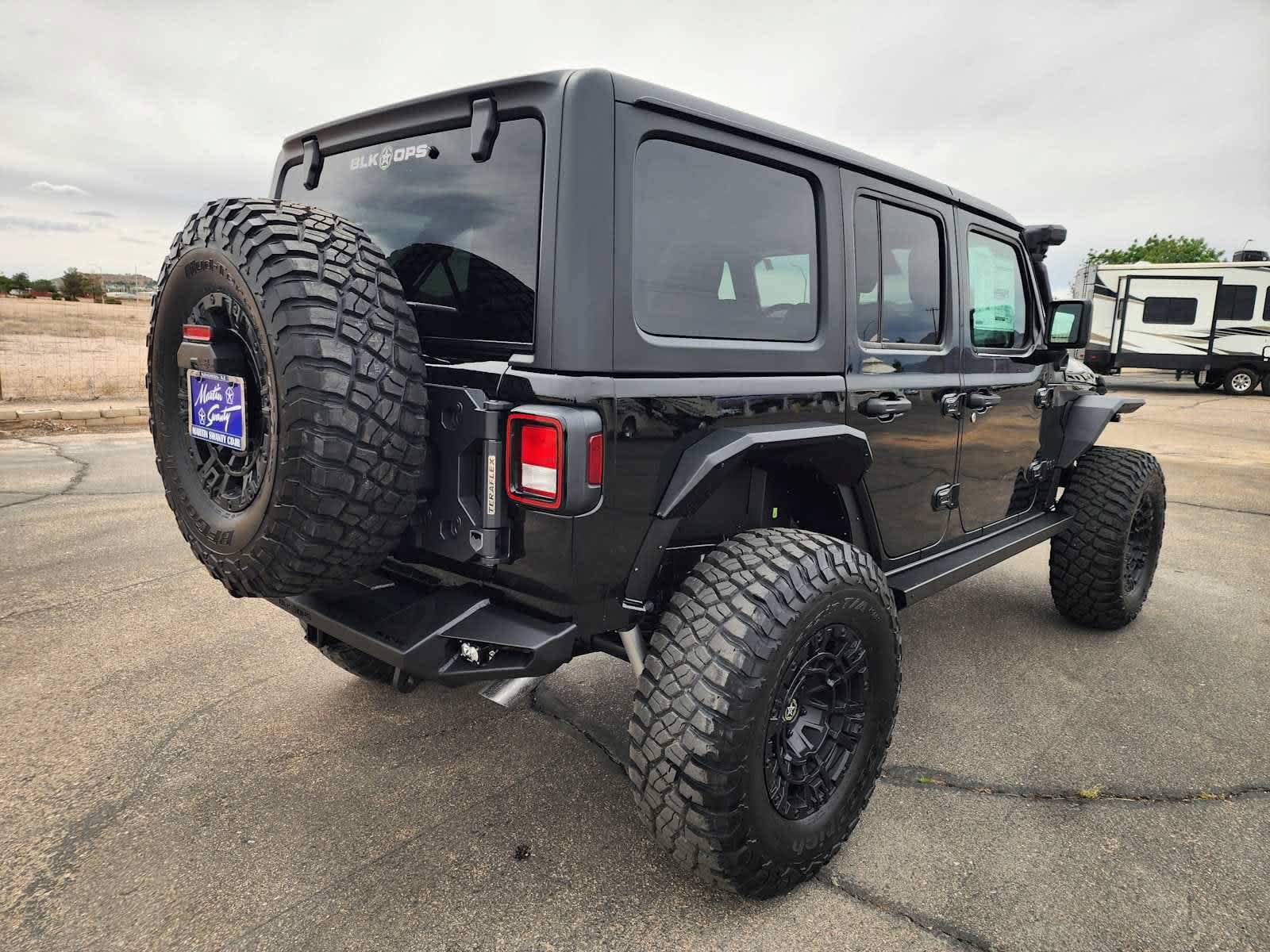 2026 Jeep Wrangler 4-Door Willys - Photo 8