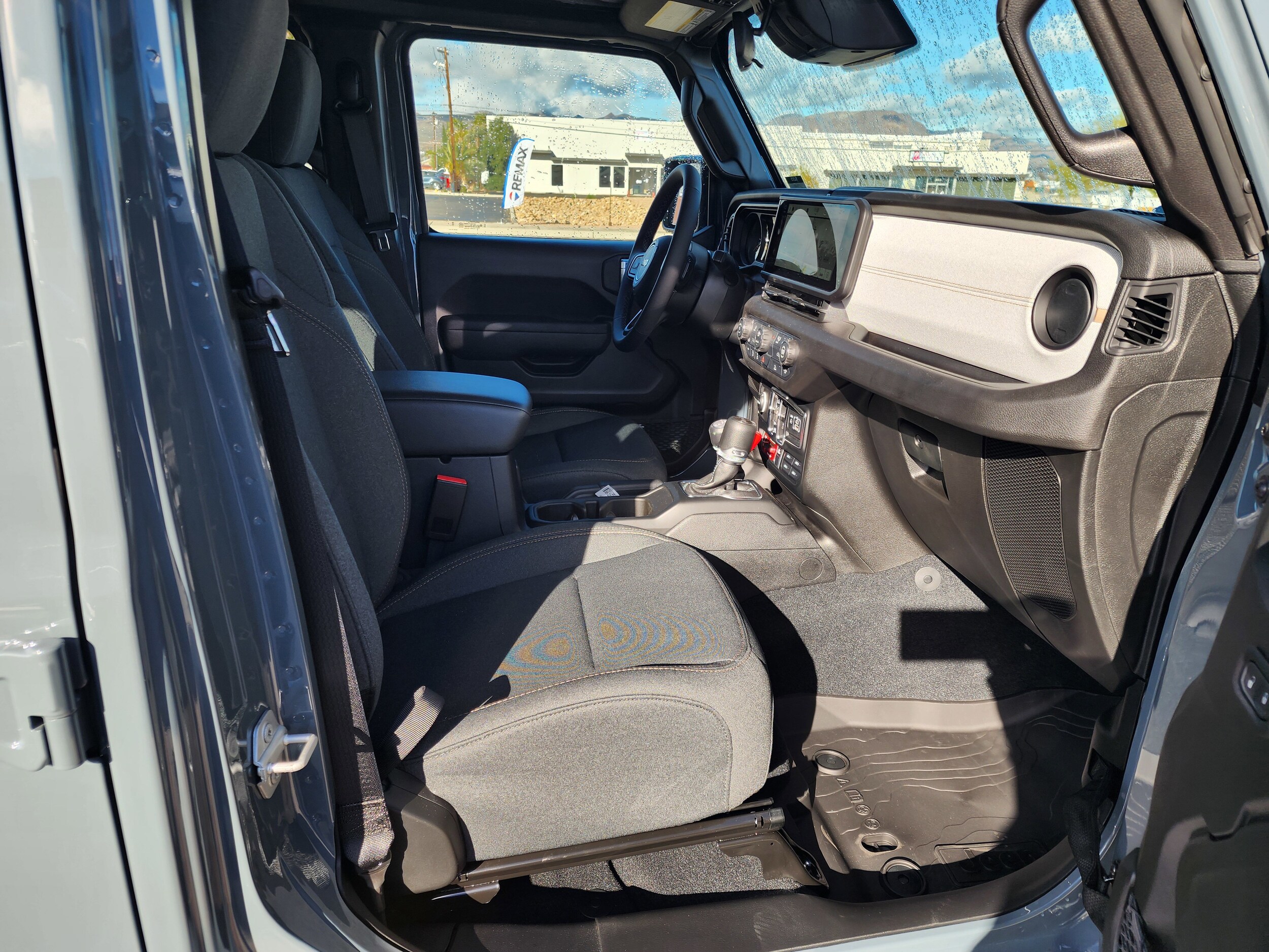 2026 Jeep Wrangler 4-Door Willys - Photo 8