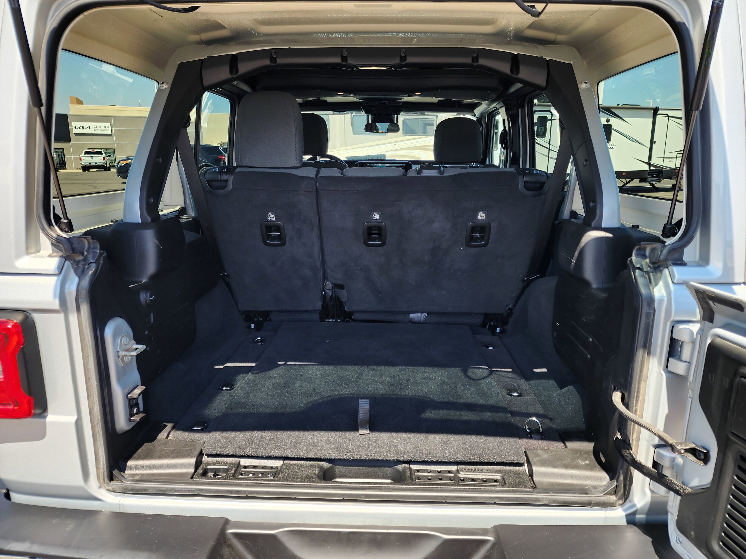 2024 Jeep Wrangler 4-Door Sahara - Photo 16