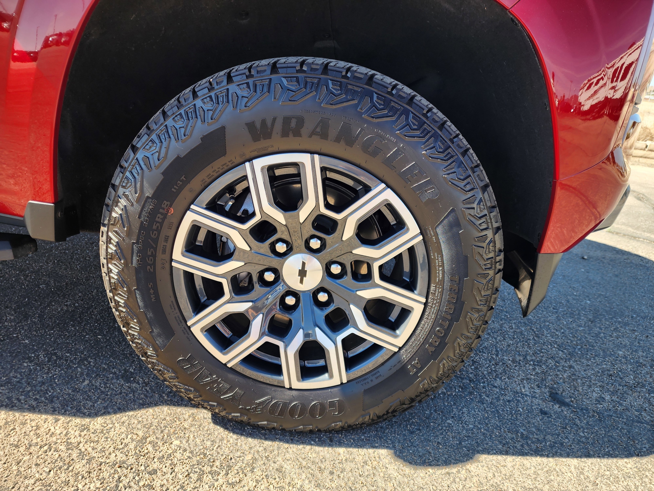 2026 Chevrolet Colorado Z71 - Photo 12