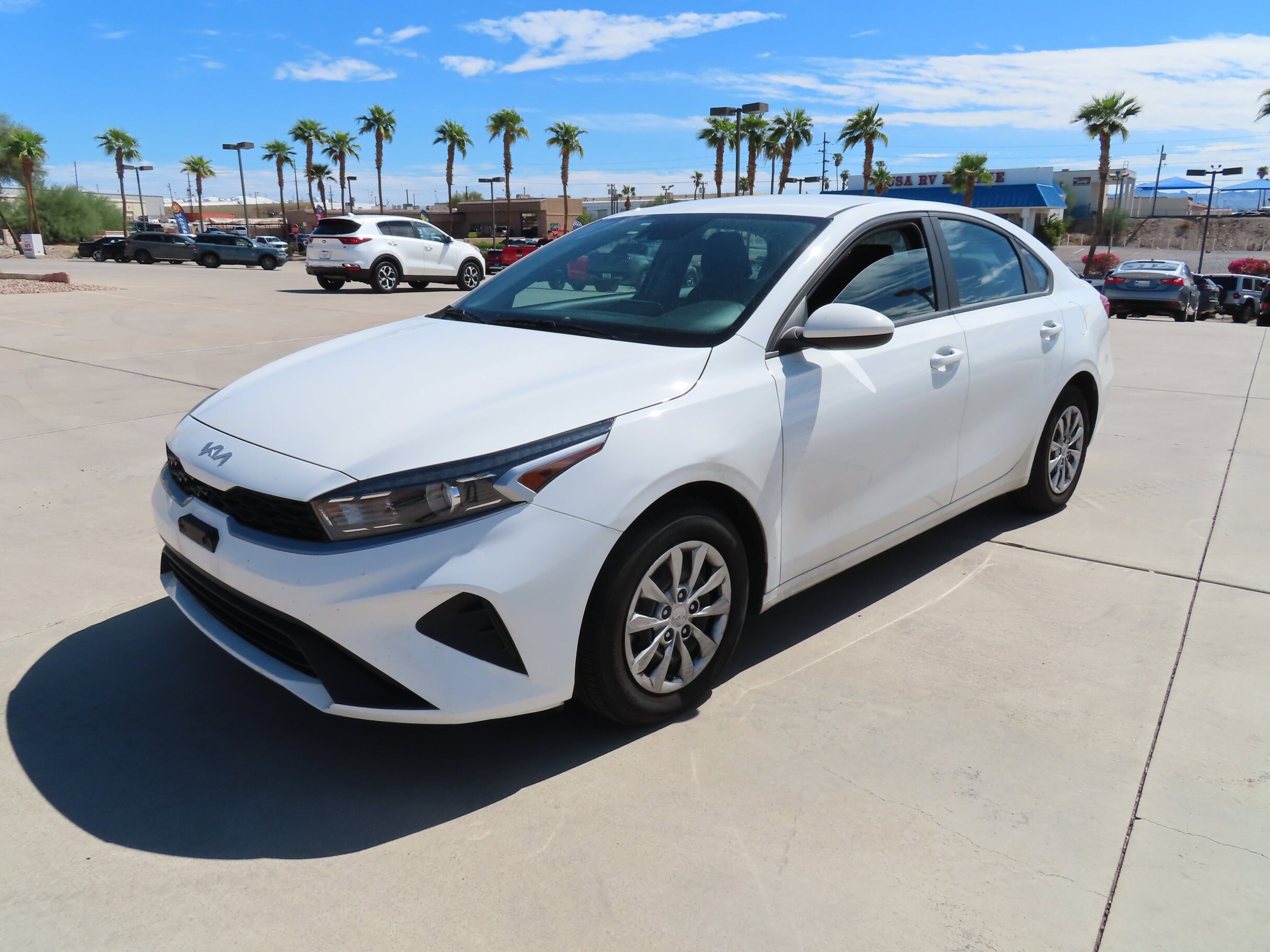 2023 Kia Forte LX photo 3