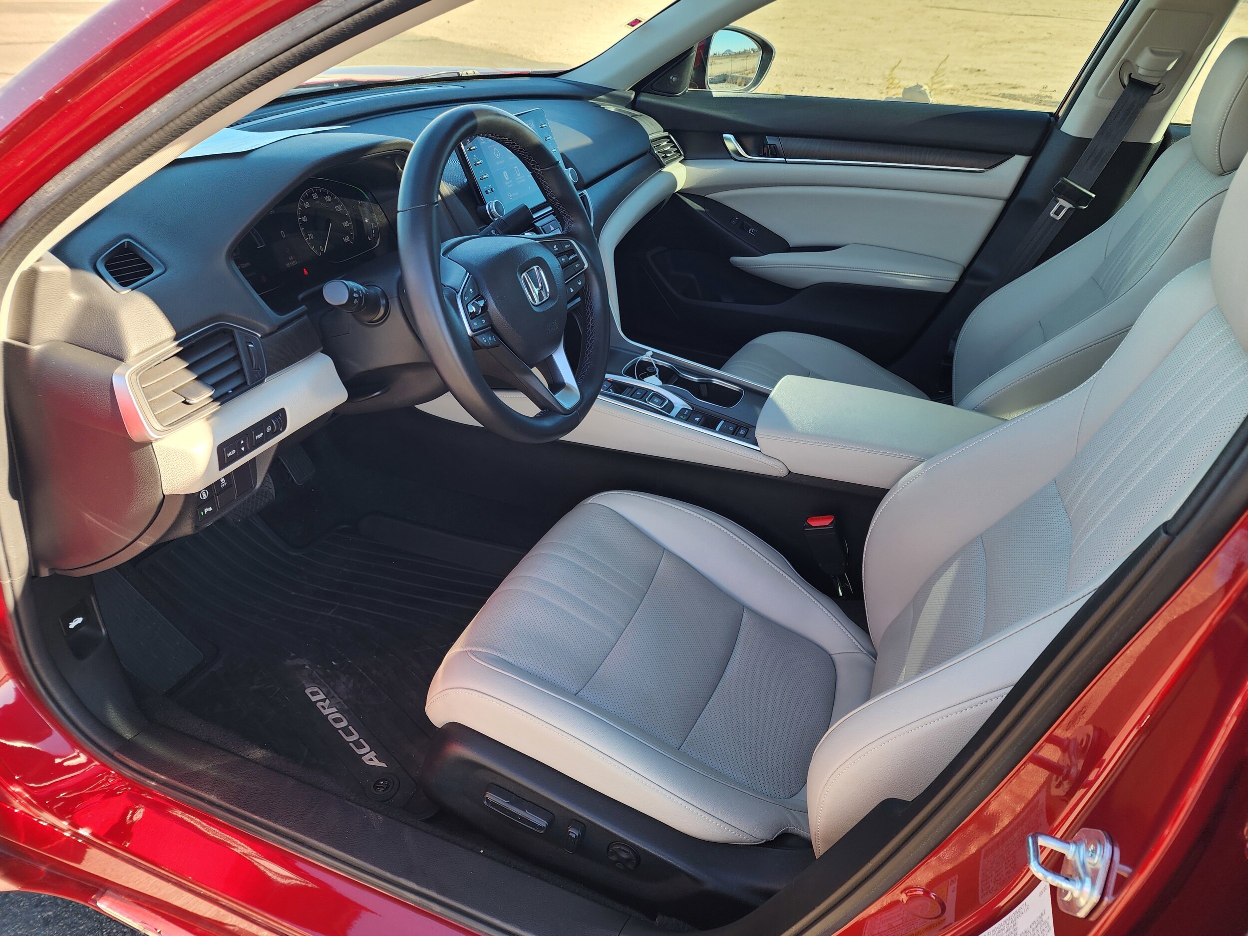2022 Honda Accord Hybrid Touring - Photo 15