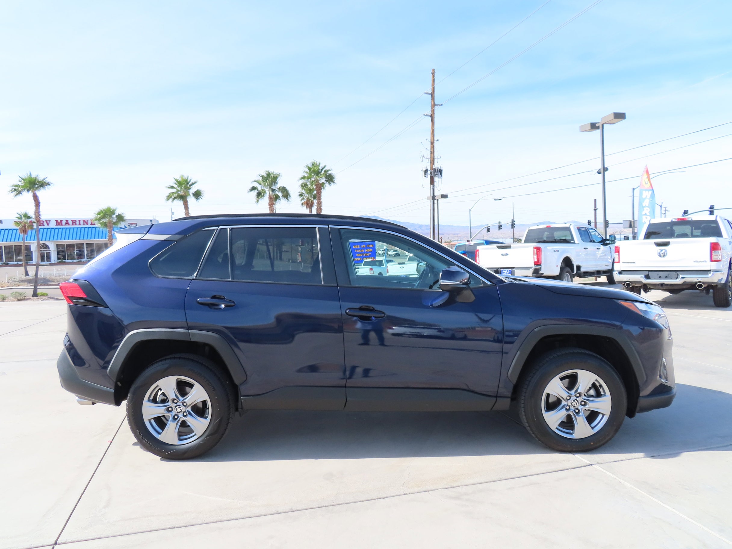 2024 Toyota RAV4 XLE - Photo 7