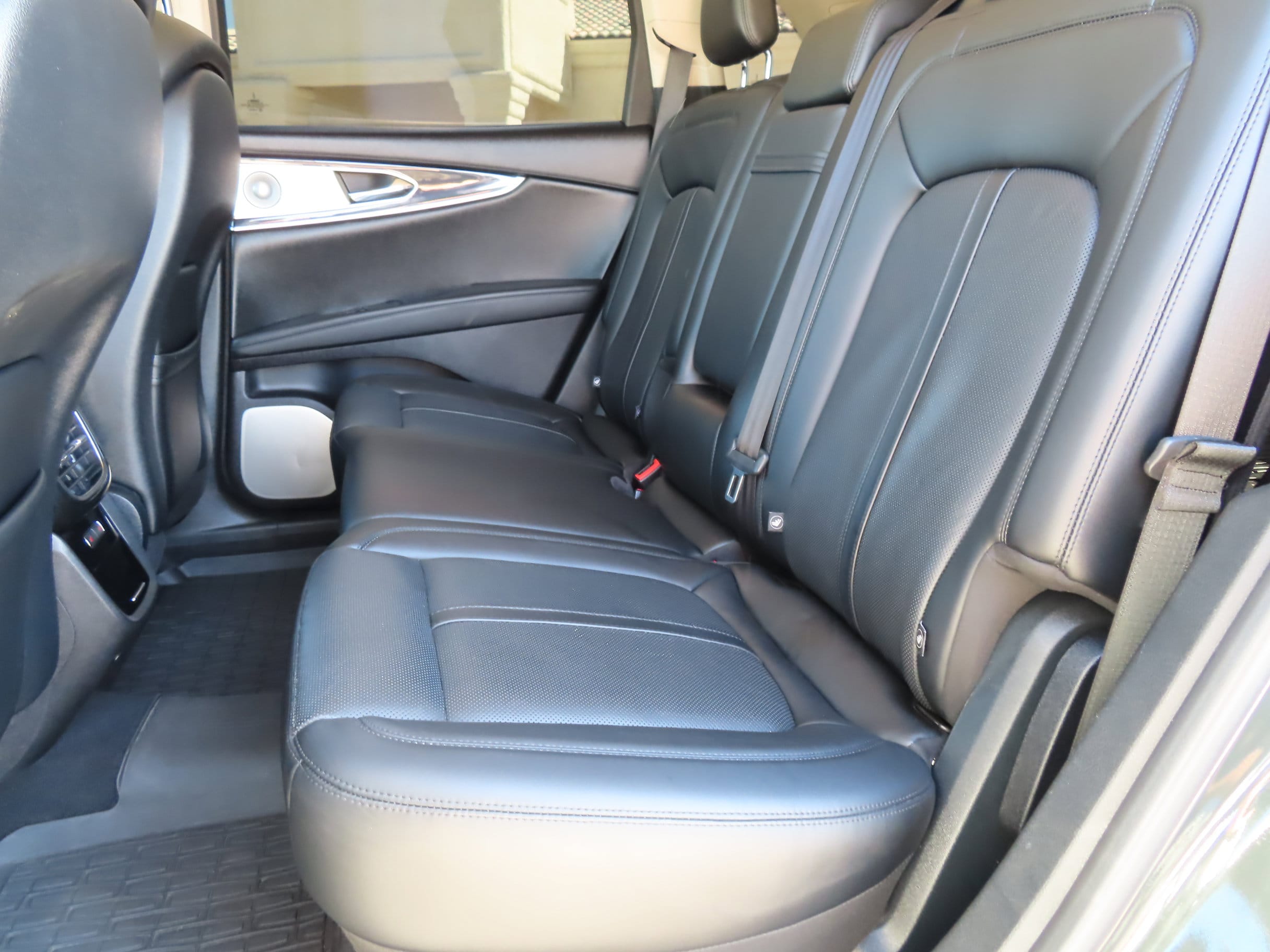 2022 Lincoln Nautilus Reserve - Photo 14