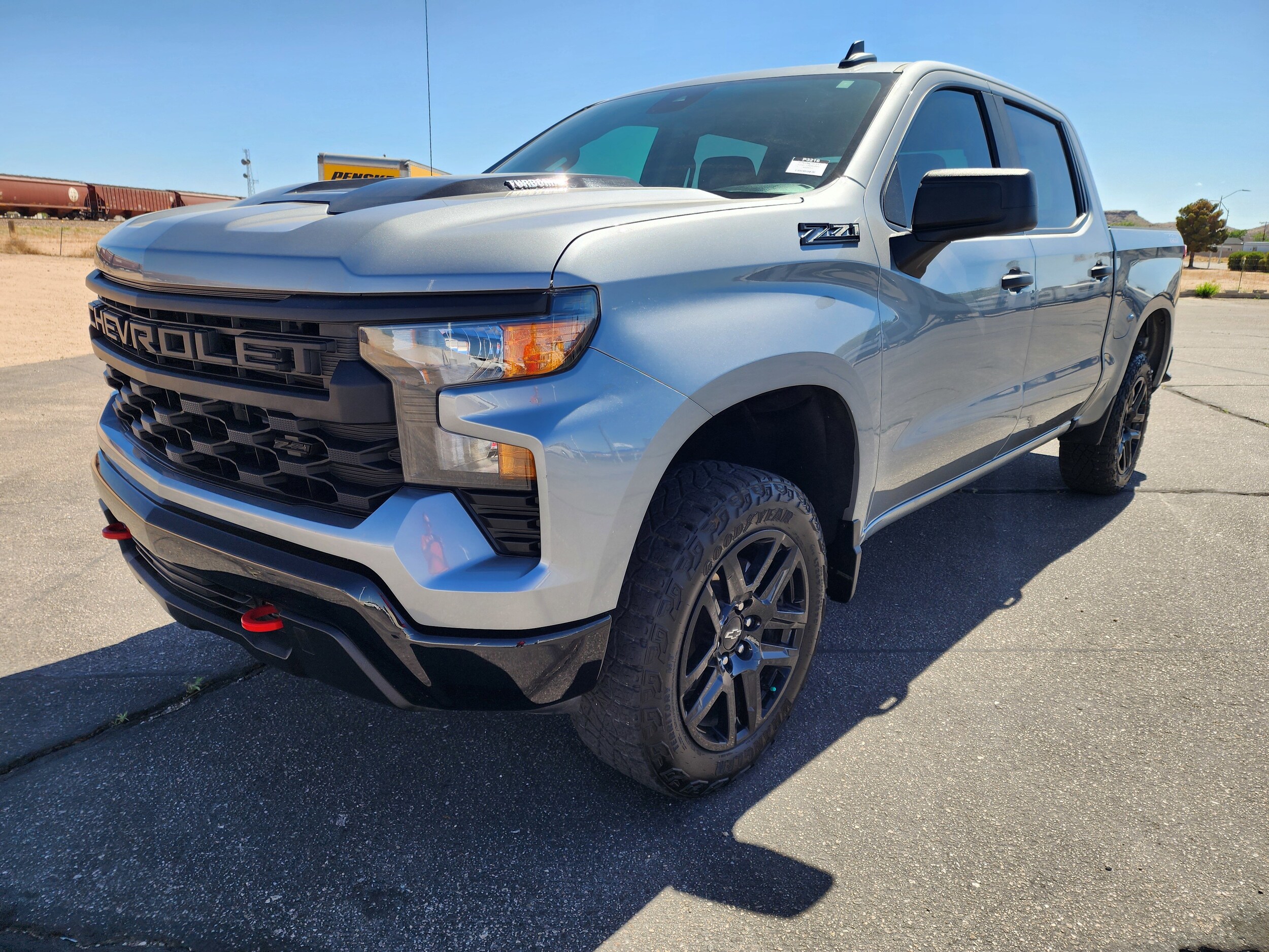 2024 Chevrolet Silverado 1500 Custom Trail Boss photo 3