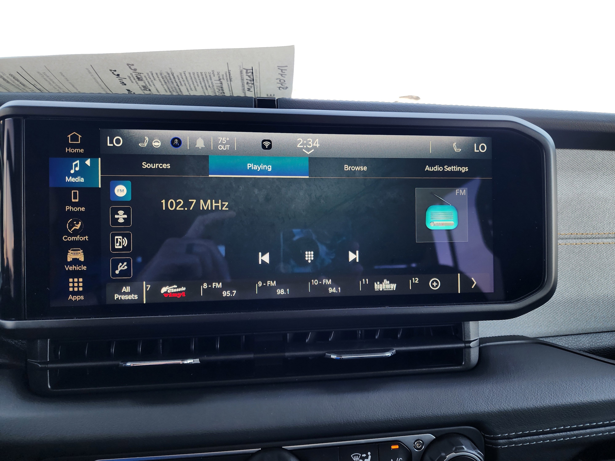 2024 Jeep Wrangler 4-Door Sahara - Photo 24