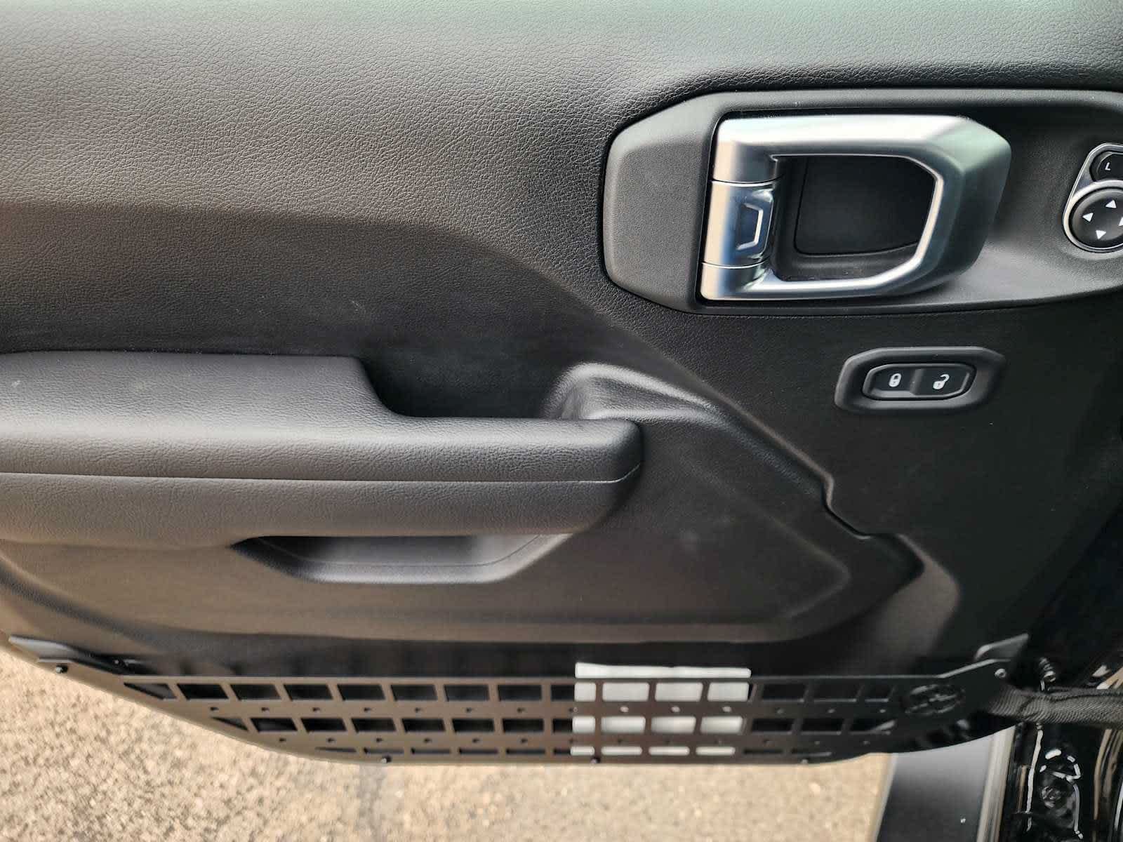 2026 Jeep Wrangler 4-Door Willys - Photo 18