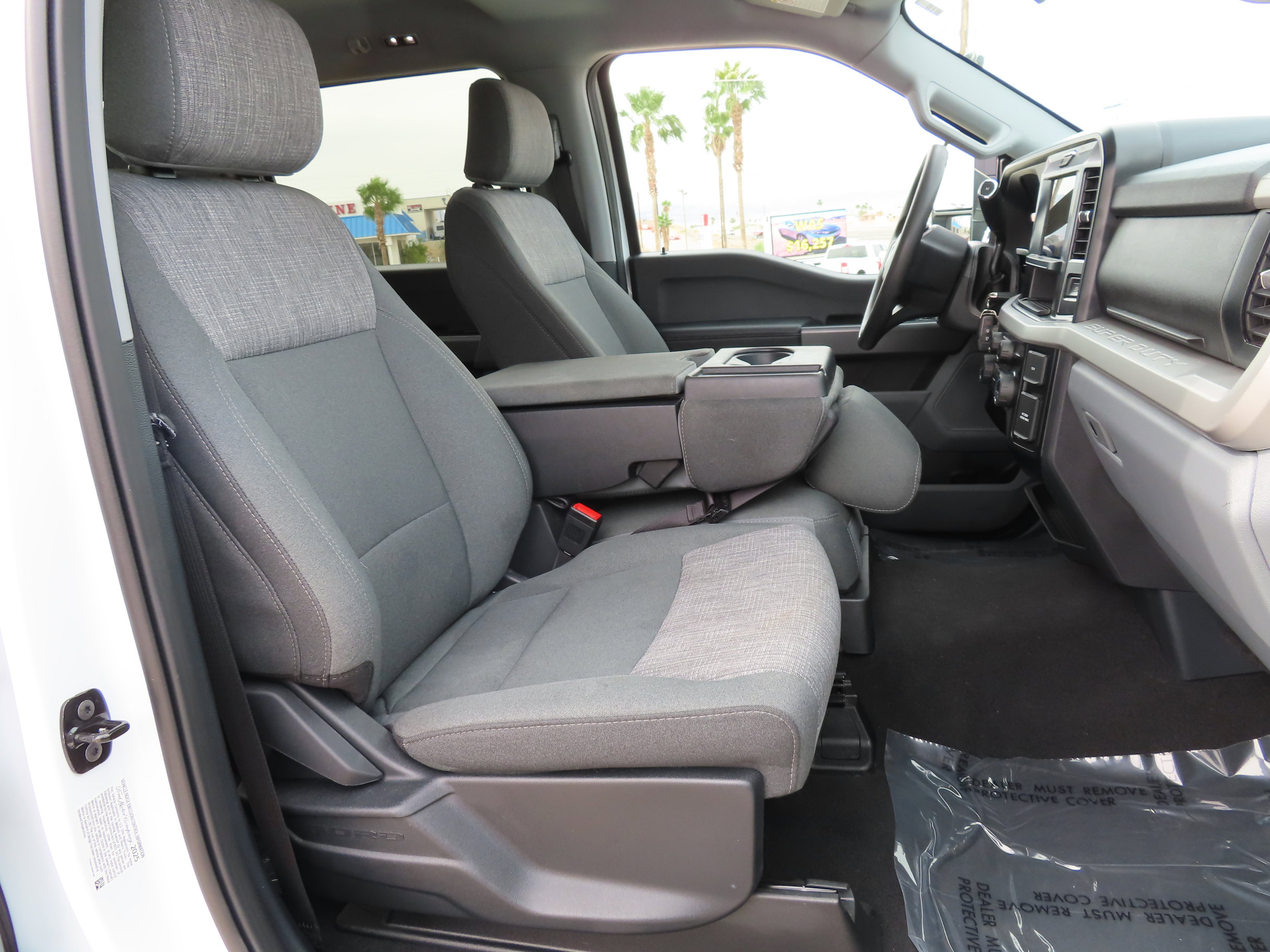 2026 Ford F-350 Super Duty XLT - Photo 15