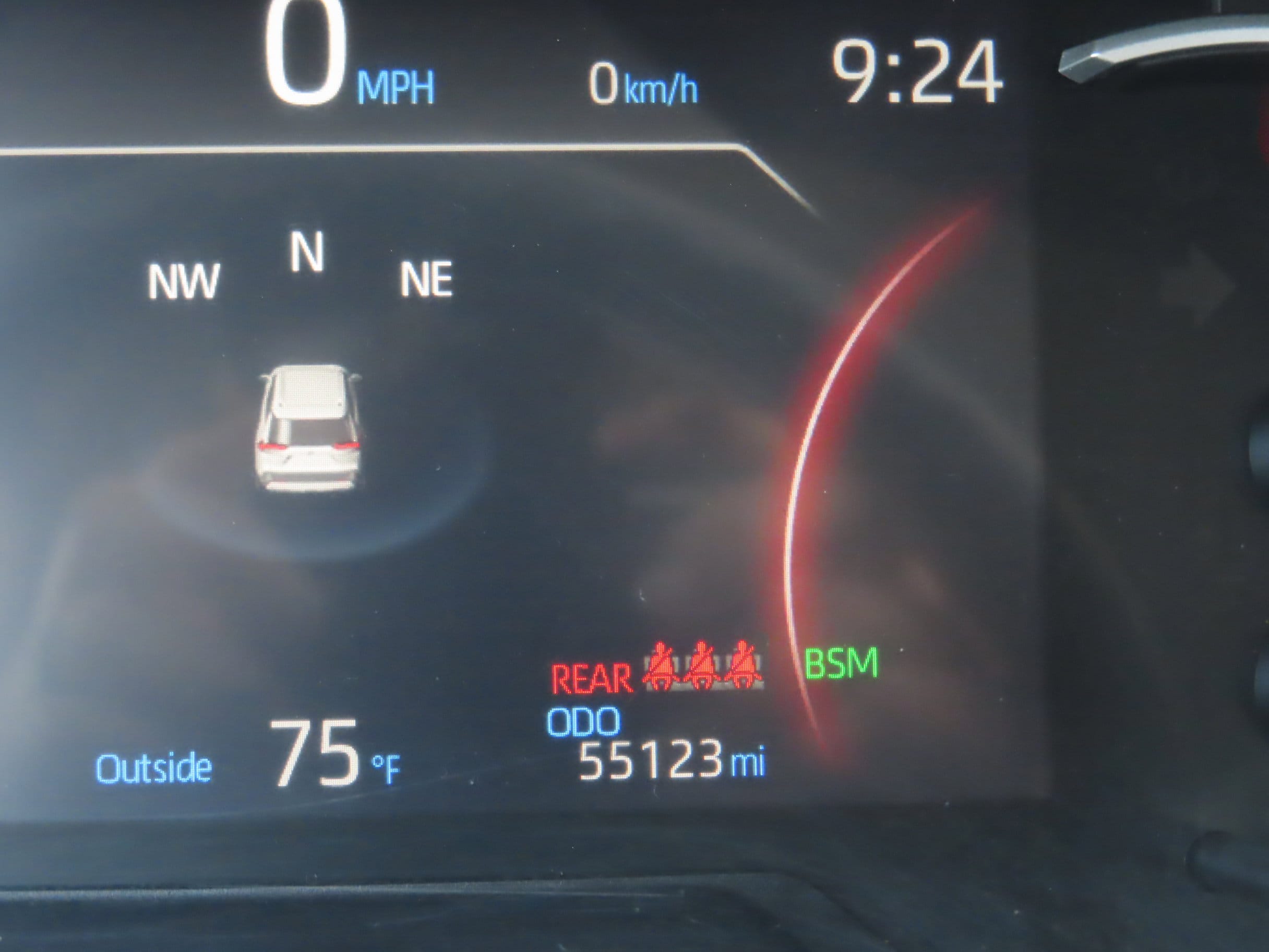 2024 Toyota RAV4 XLE - Photo 22