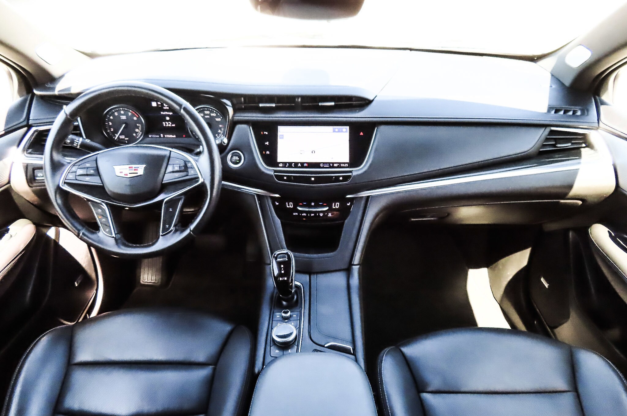 2021 Cadillac XT5 Premium Luxury photo 2