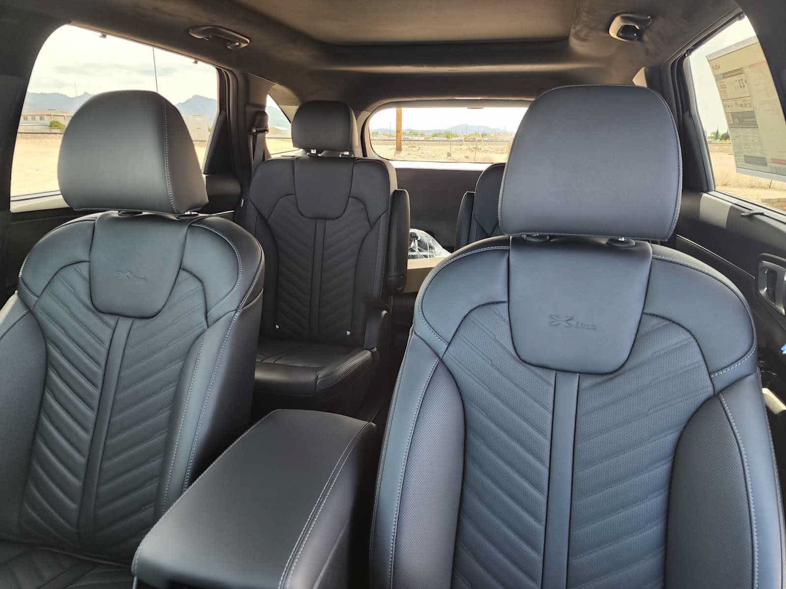 2026 Kia Sorento X-Line SX Prestige - Photo 14