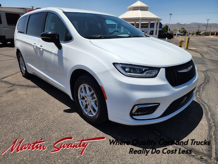 2024 Chrysler Pacifica Touring L Van Passenger Van
