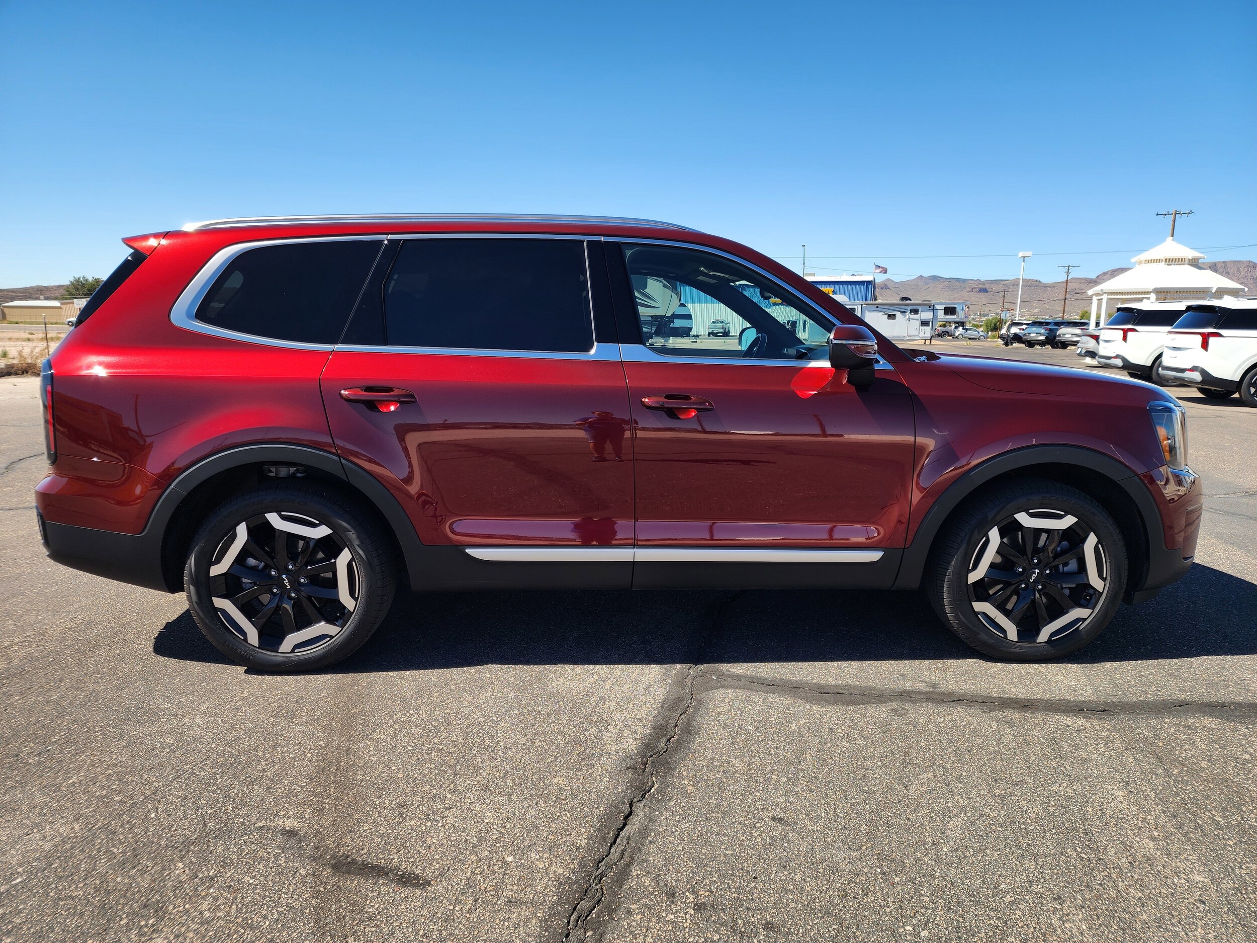 2024 Kia Telluride EX photo 2