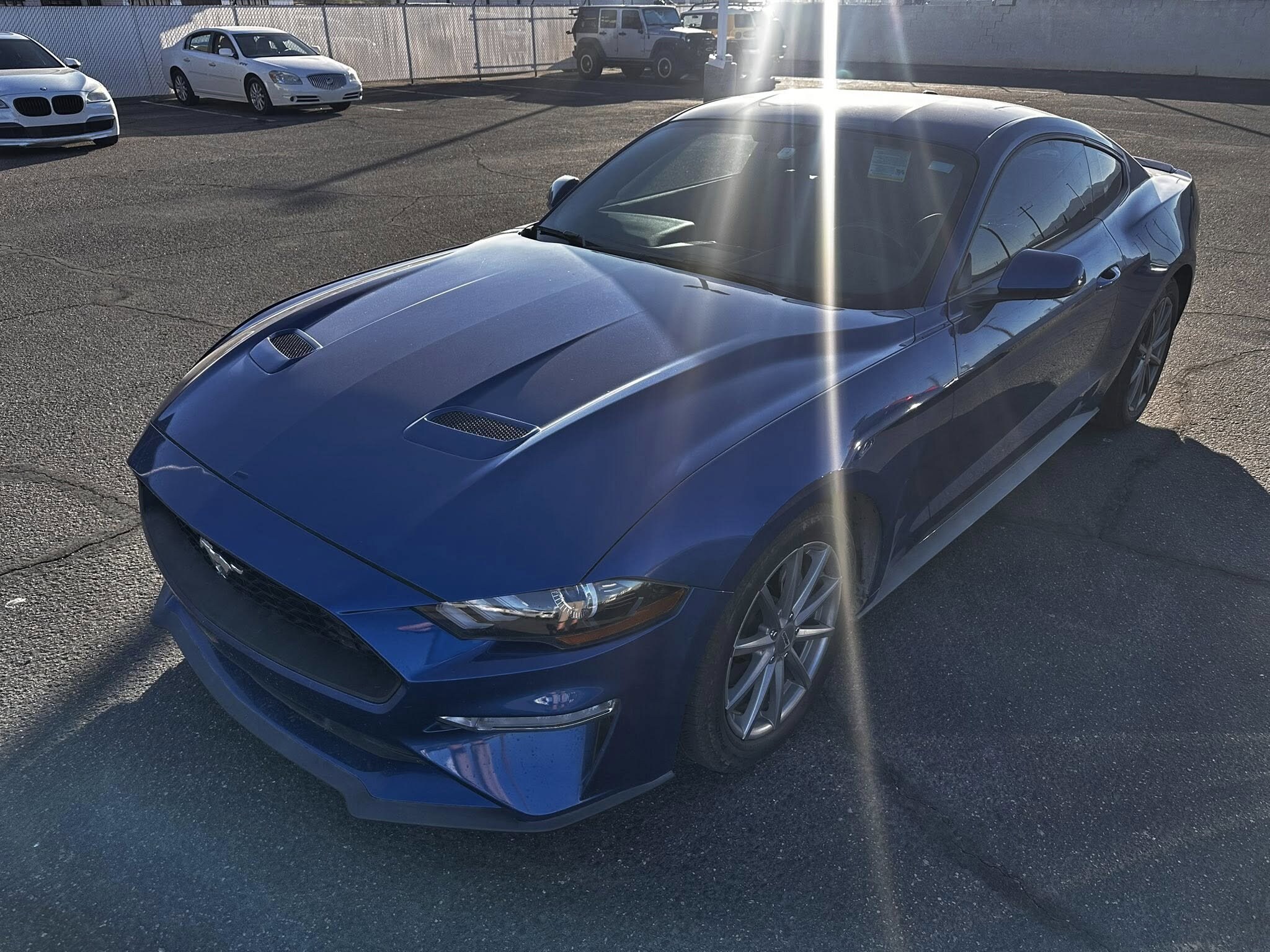 2018 Ford Mustang EcoBoost Premium photo 2