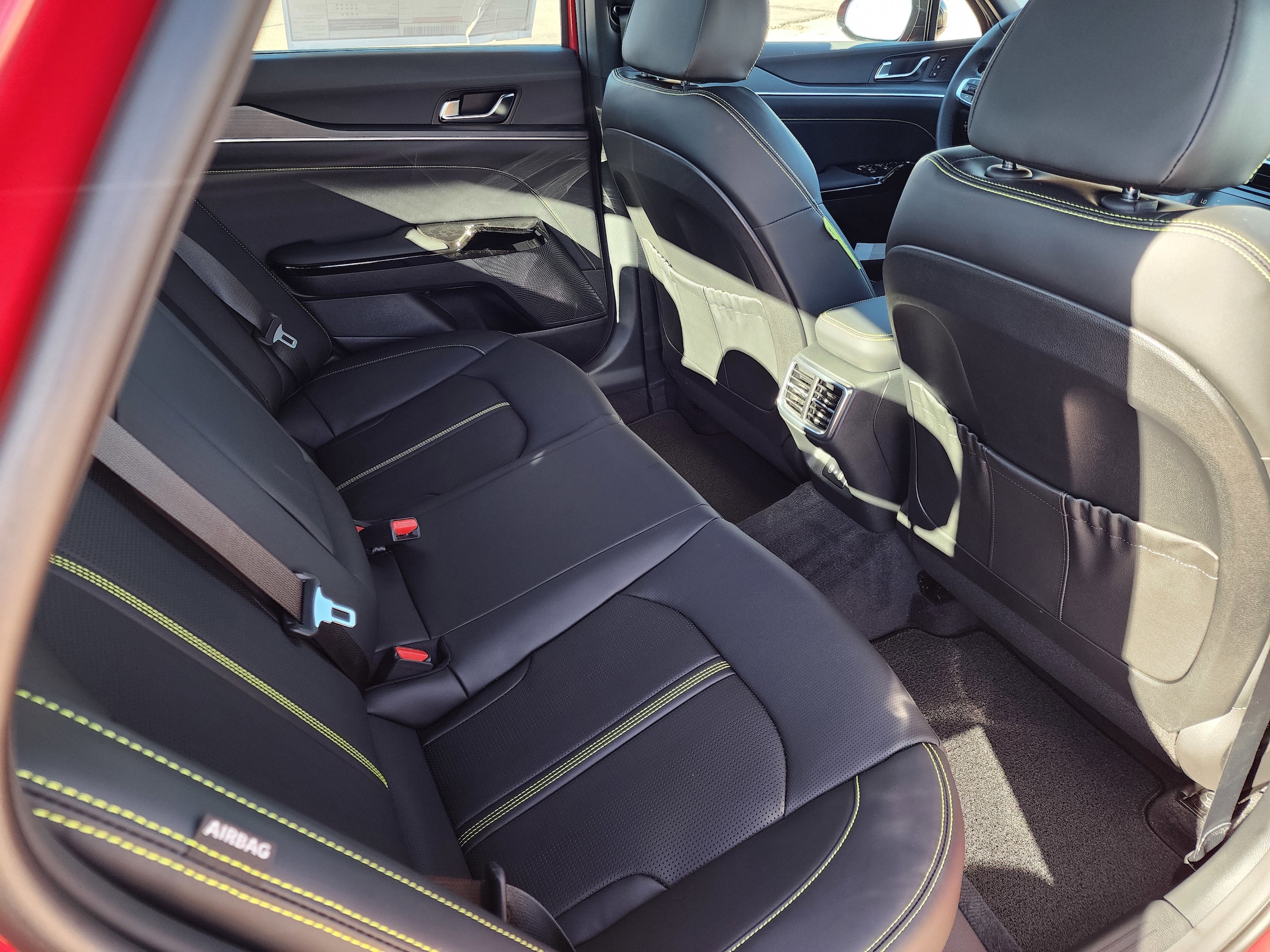 2026 Kia K5 GT - Photo 12
