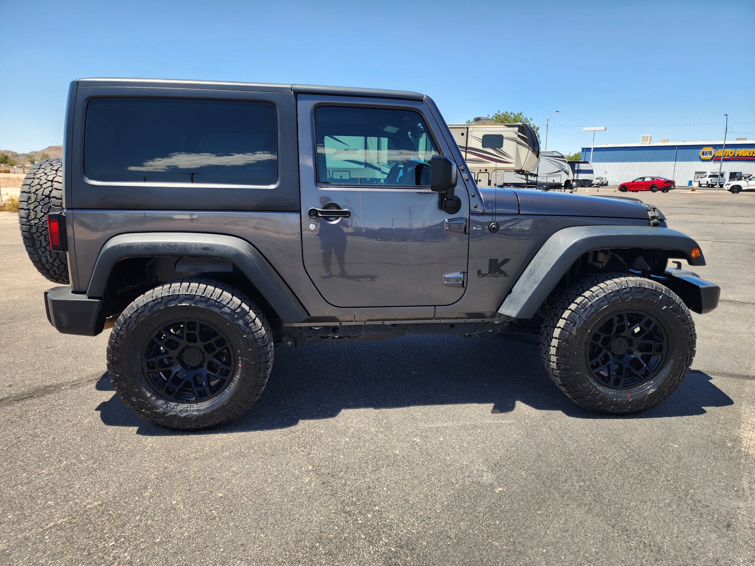 2017 Jeep Wrangler Sport photo 4