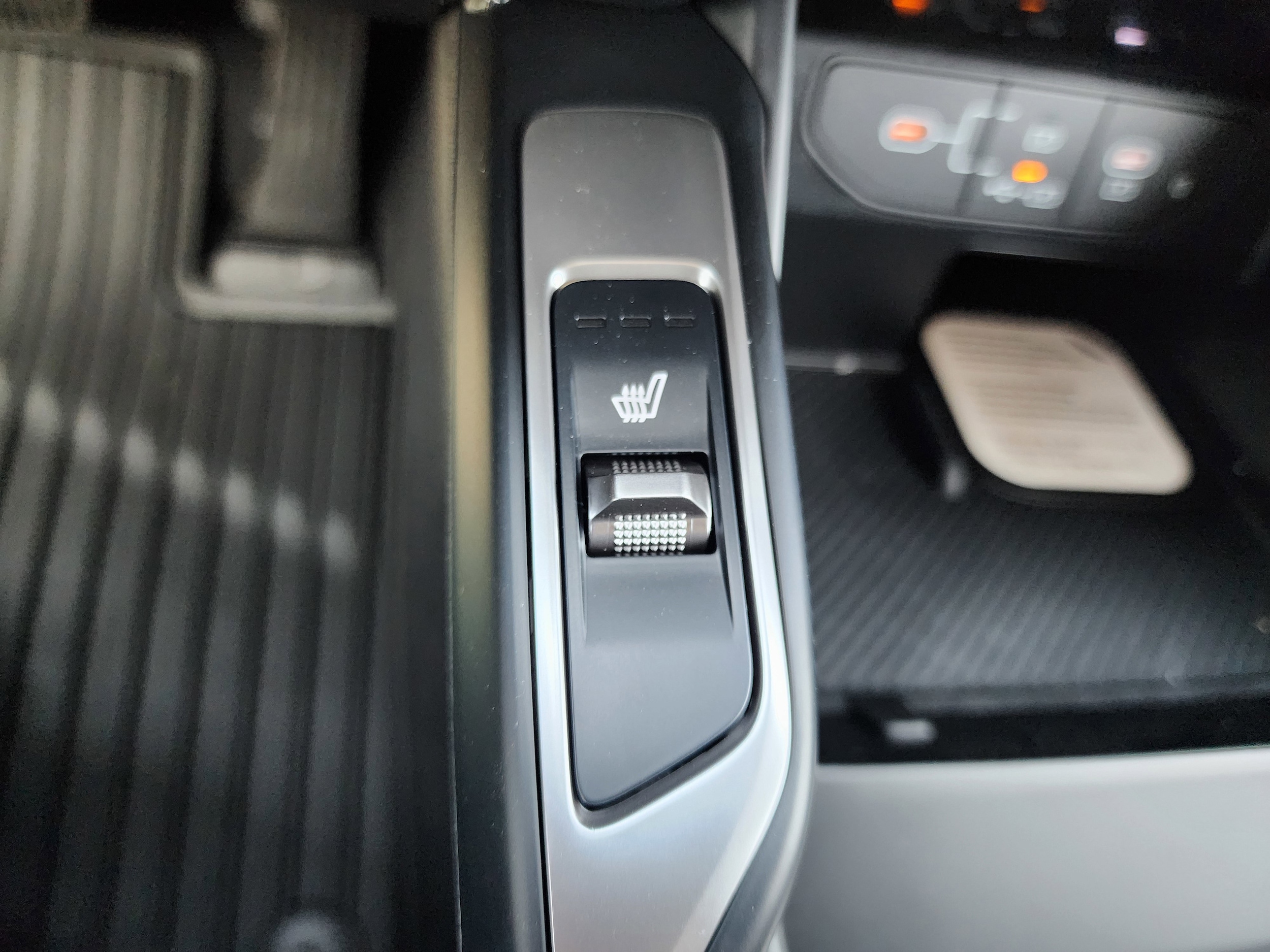 2026 Kia Sorento S - Photo 24