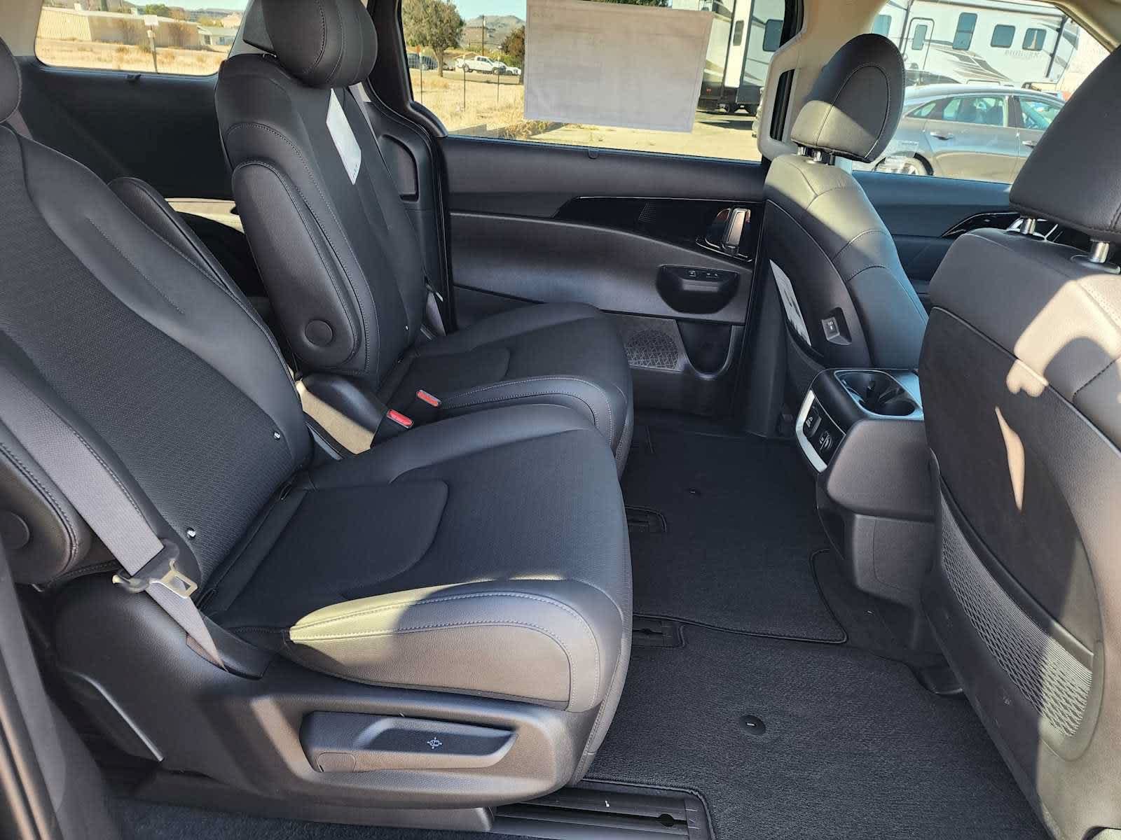 2026 Kia Carnival SX Prestige - Photo 11