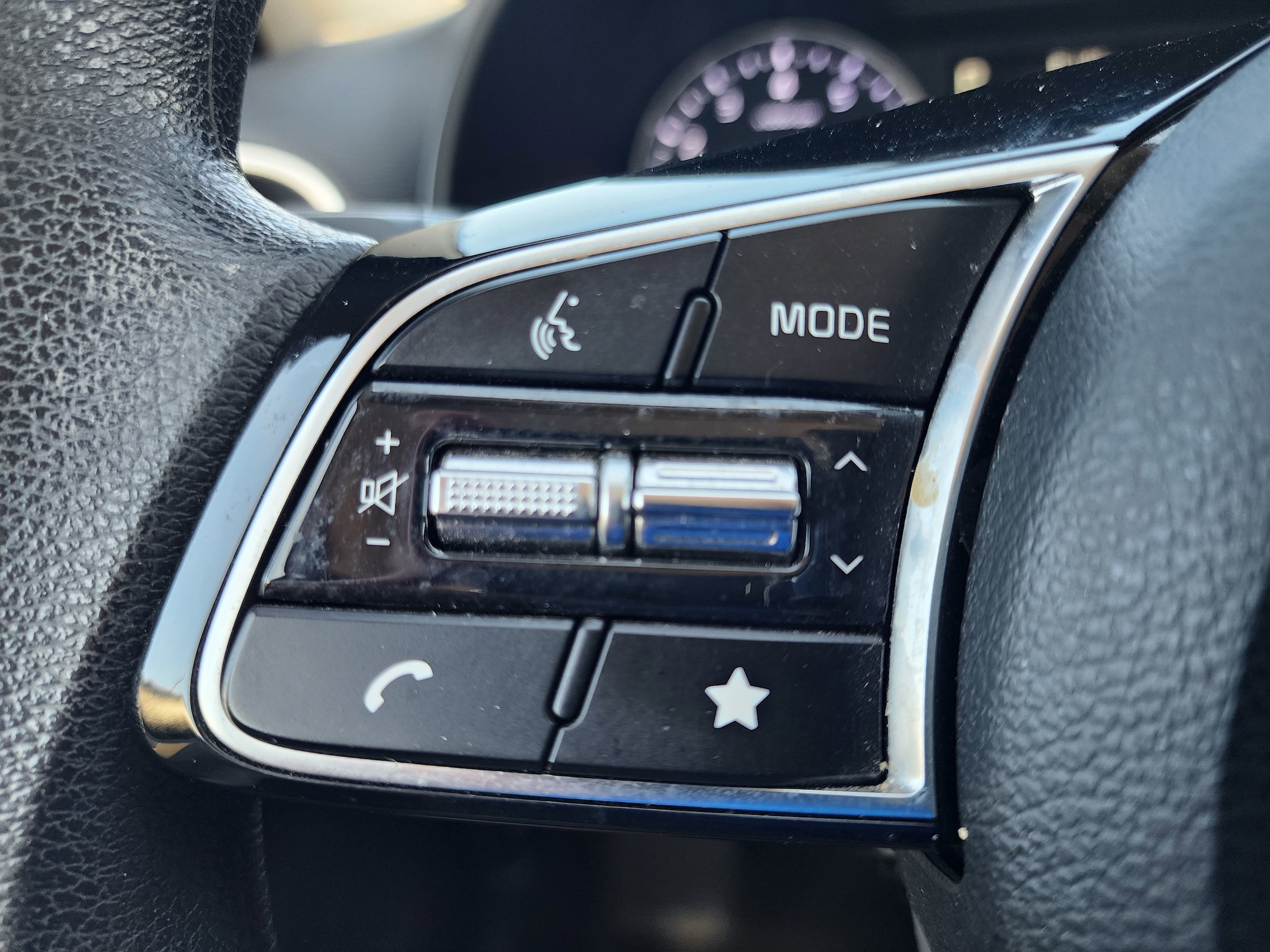 2023 Kia Forte LXS - Photo 17