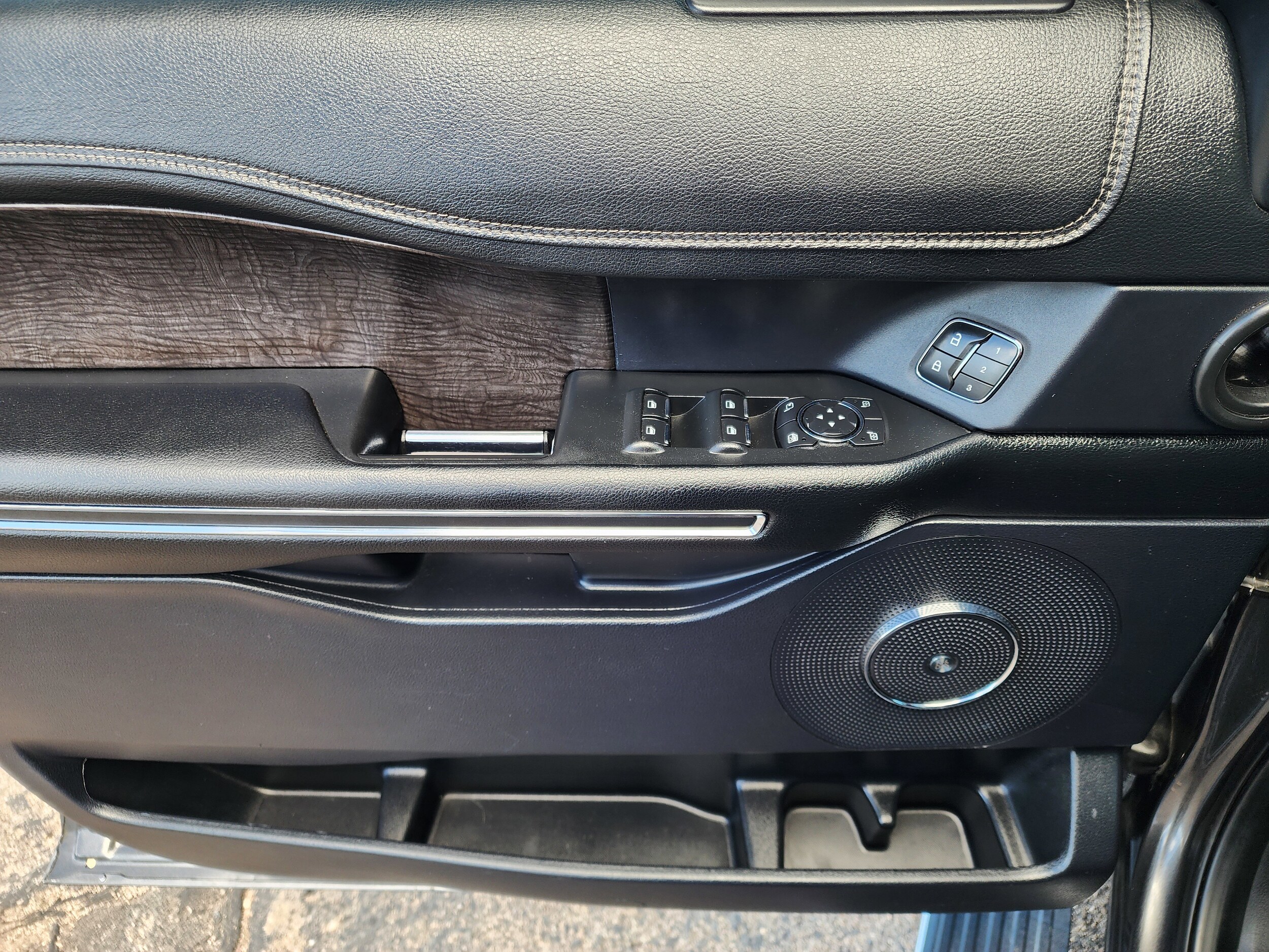 2020 Ford Expedition Limited - Photo 19