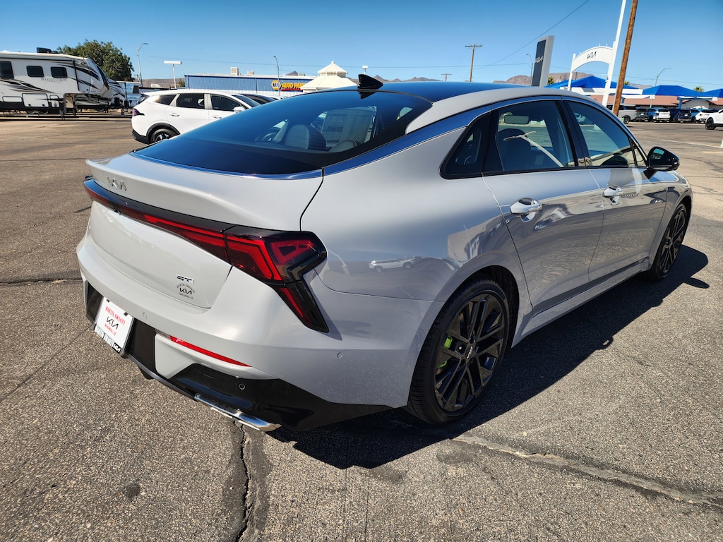 2026 Kia K5 GT photo 3