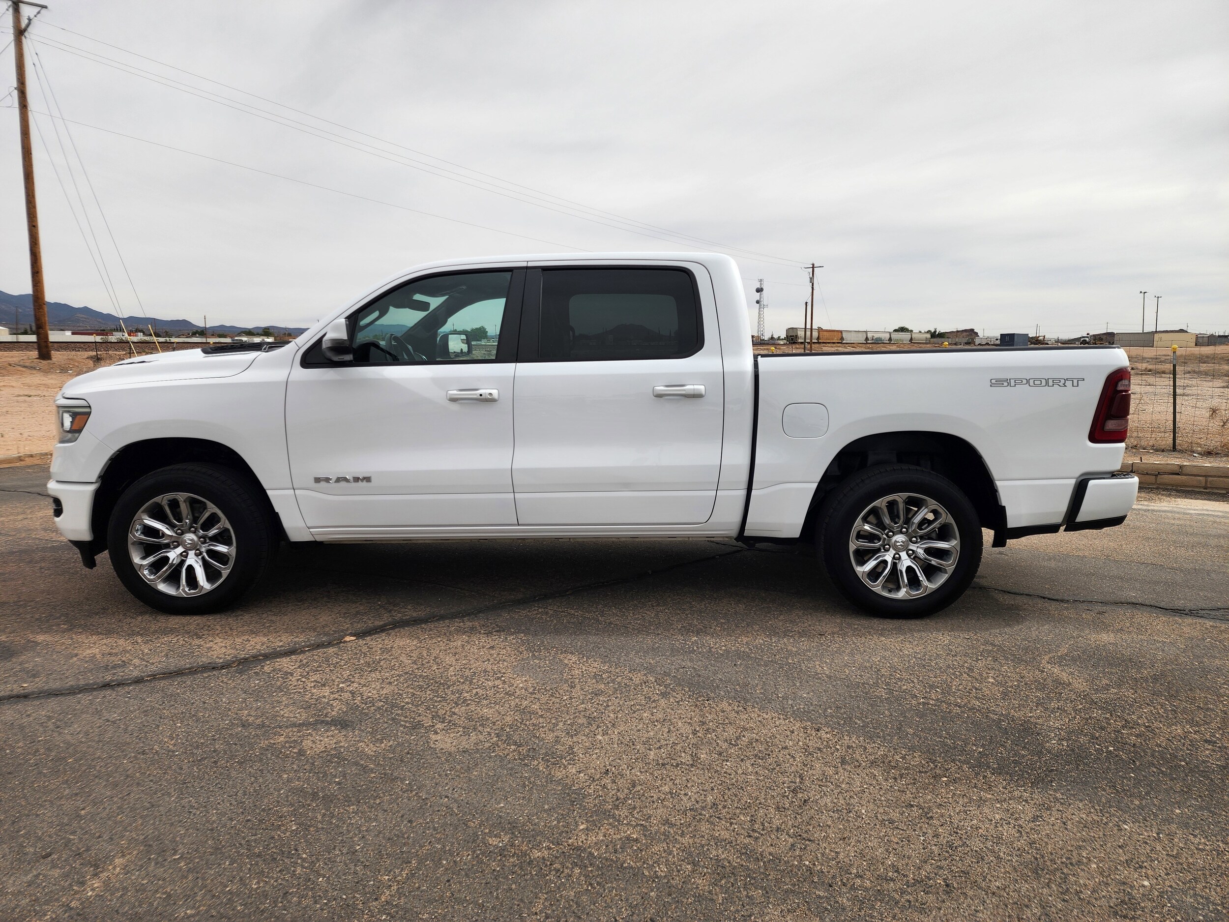 2023 RAM Ram 1500 Pickup Laramie - Photo 8