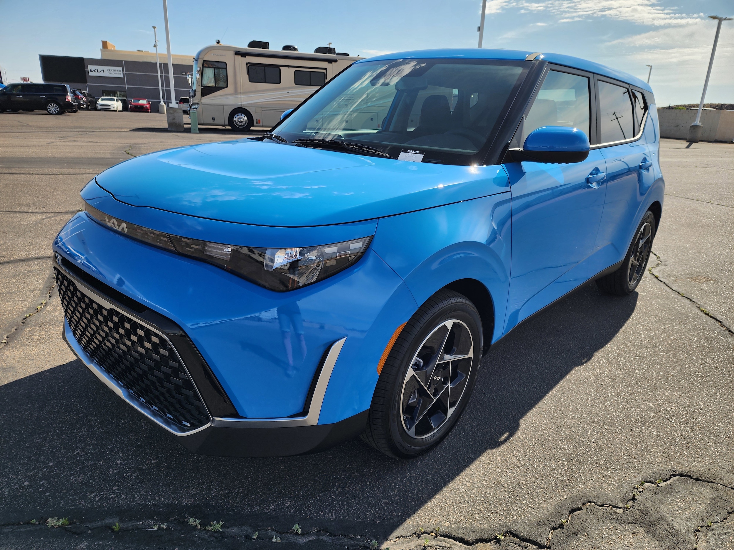2025 Kia Soul EX photo 3