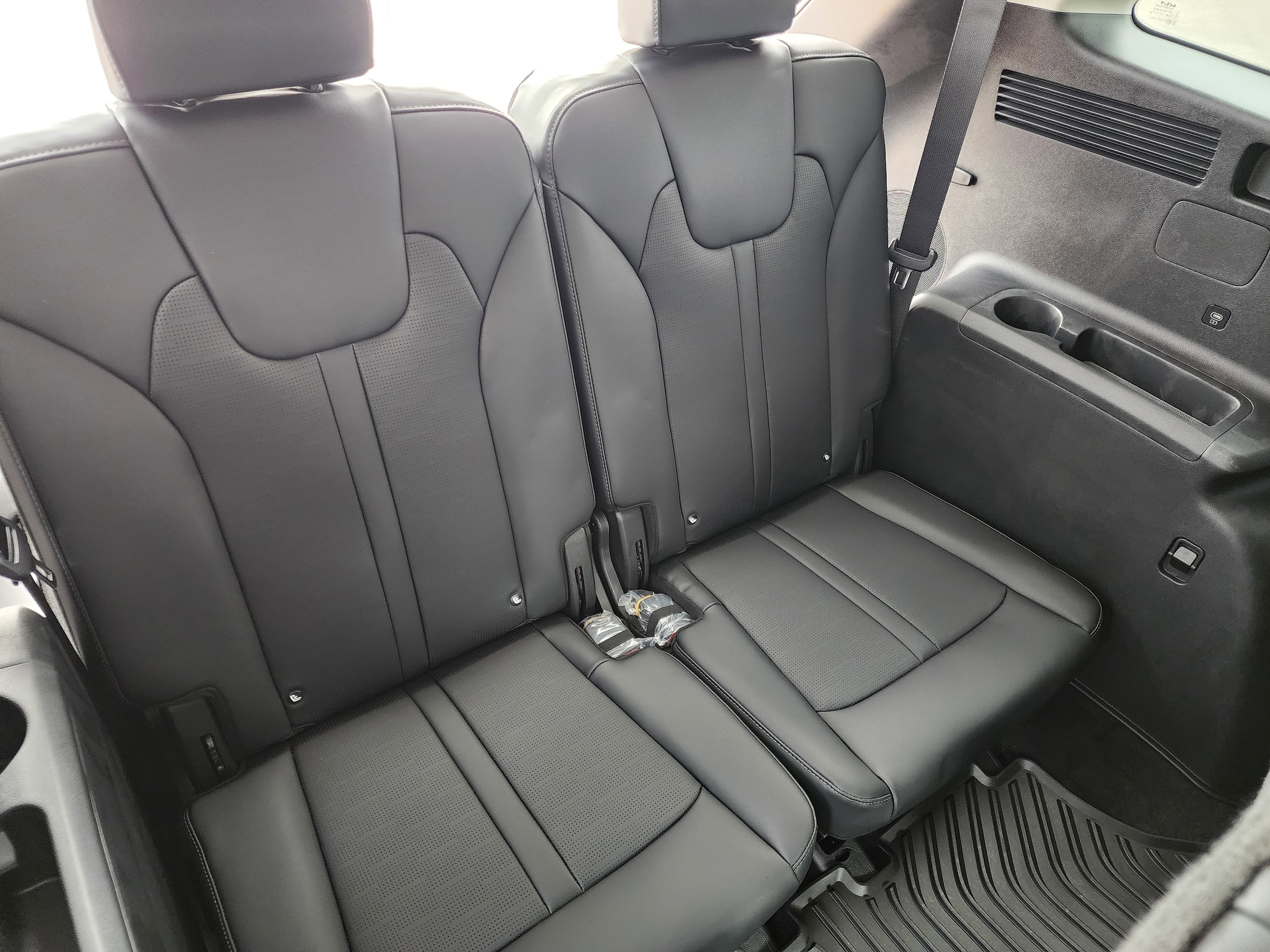 2026 Kia Sorento EX Hybrid - Photo 14