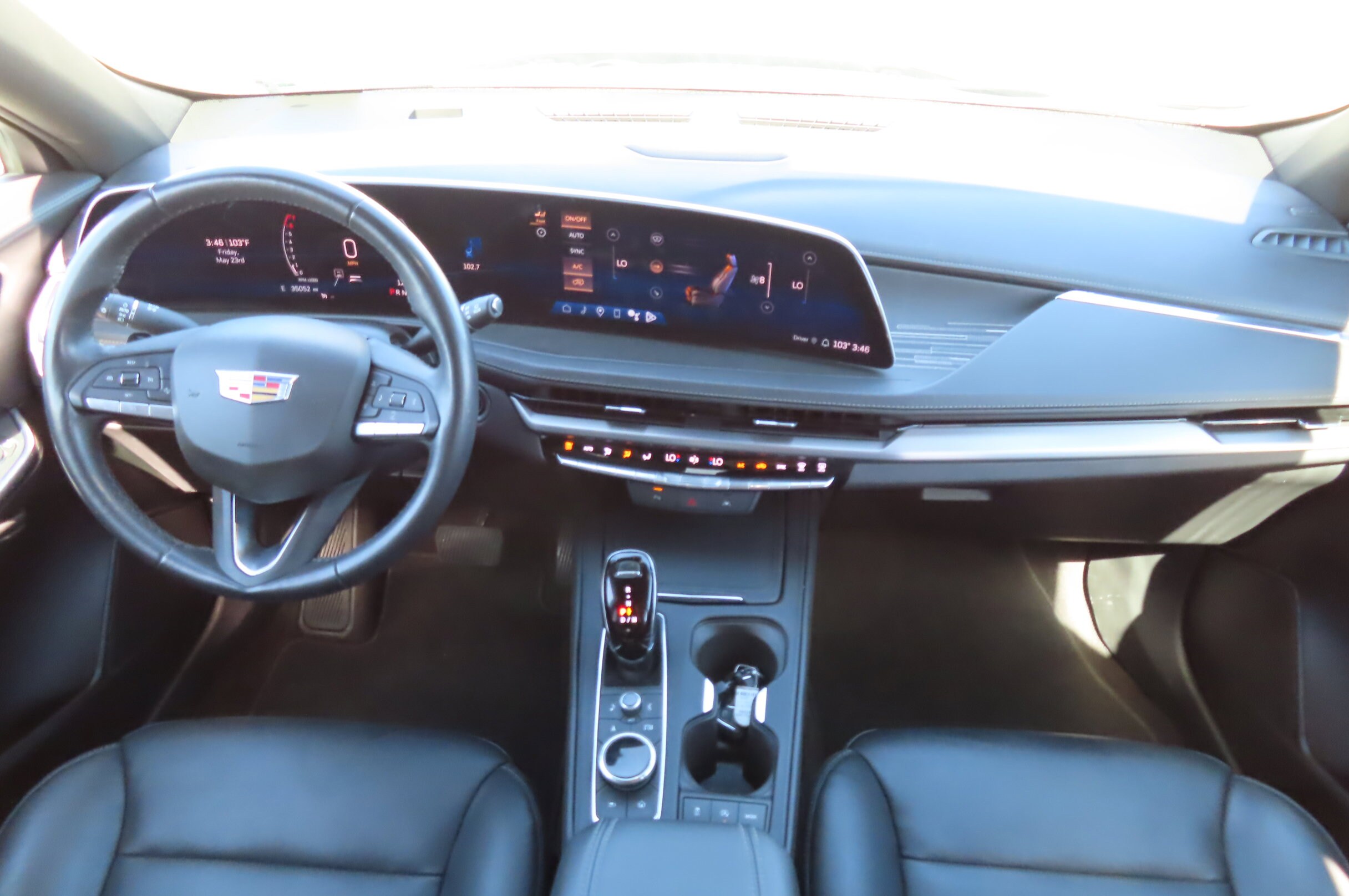 2024 Cadillac XT4 Premium Luxury photo 3