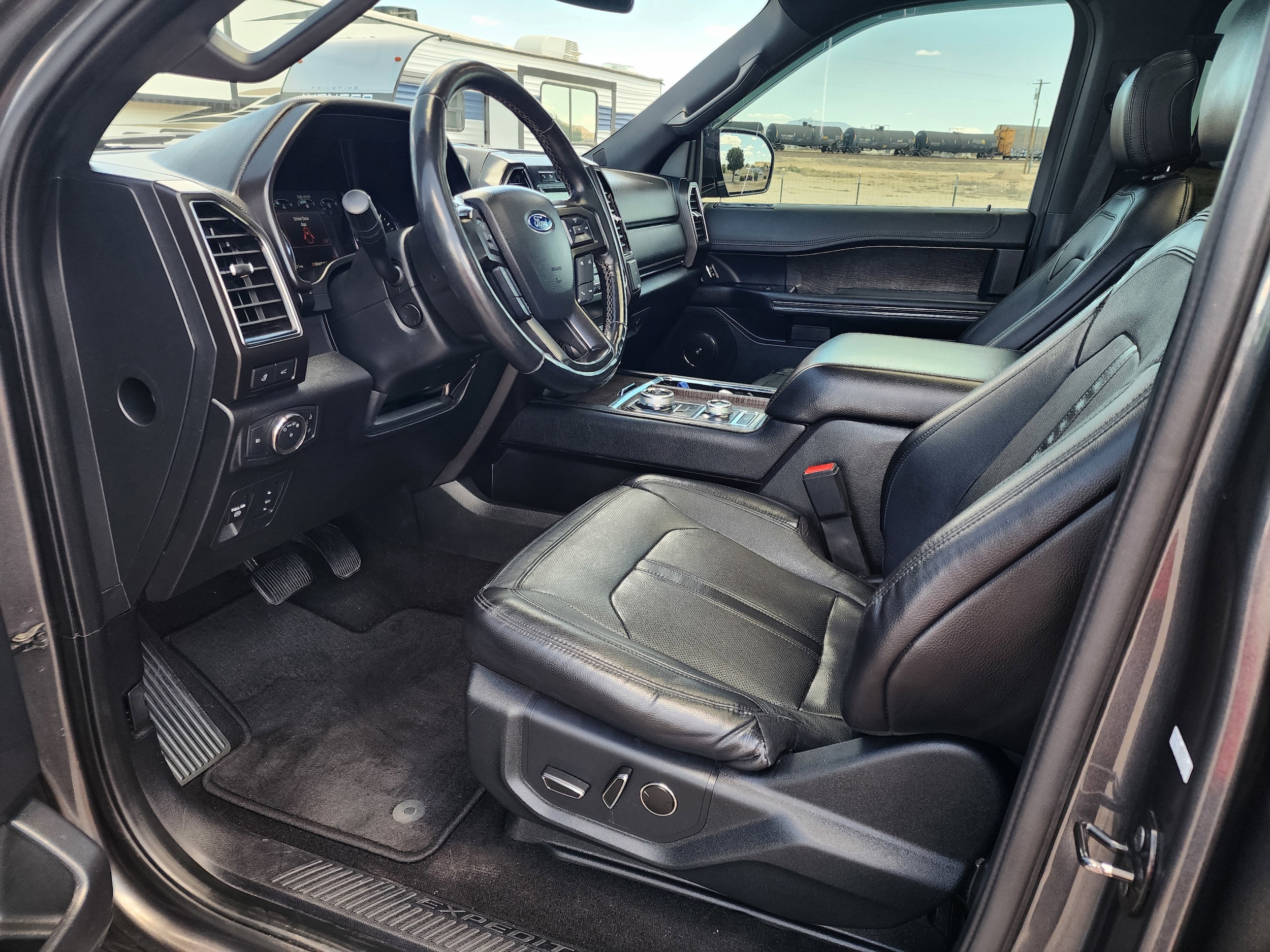 2020 Ford Expedition Limited - Photo 17