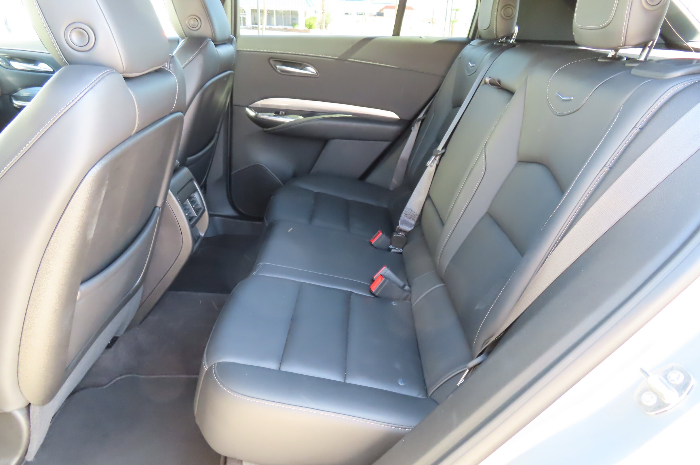 2024 Cadillac XT4 Premium Luxury - Photo 13