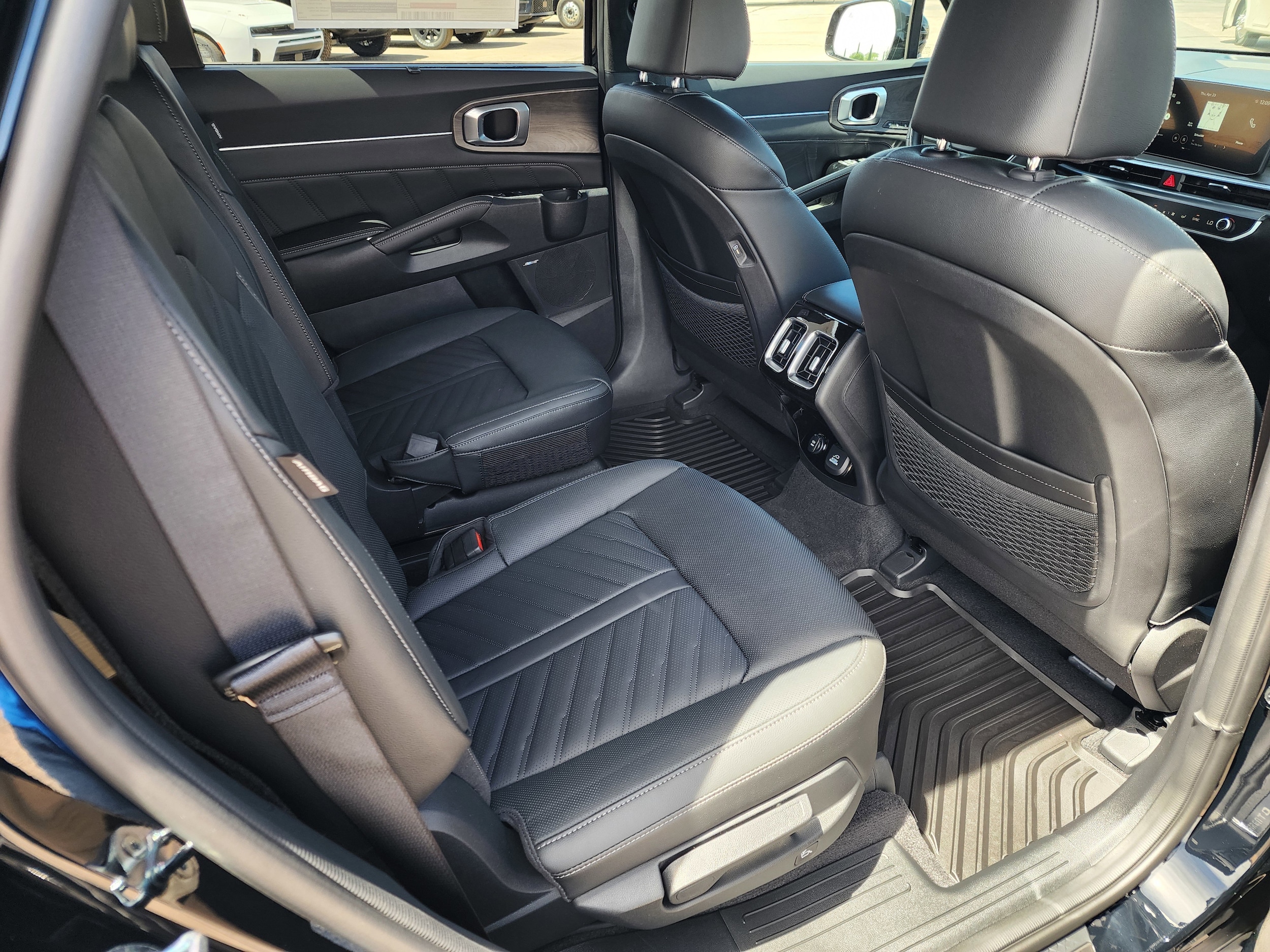 2026 Kia Sorento X-Line SX Prestige - Photo 12