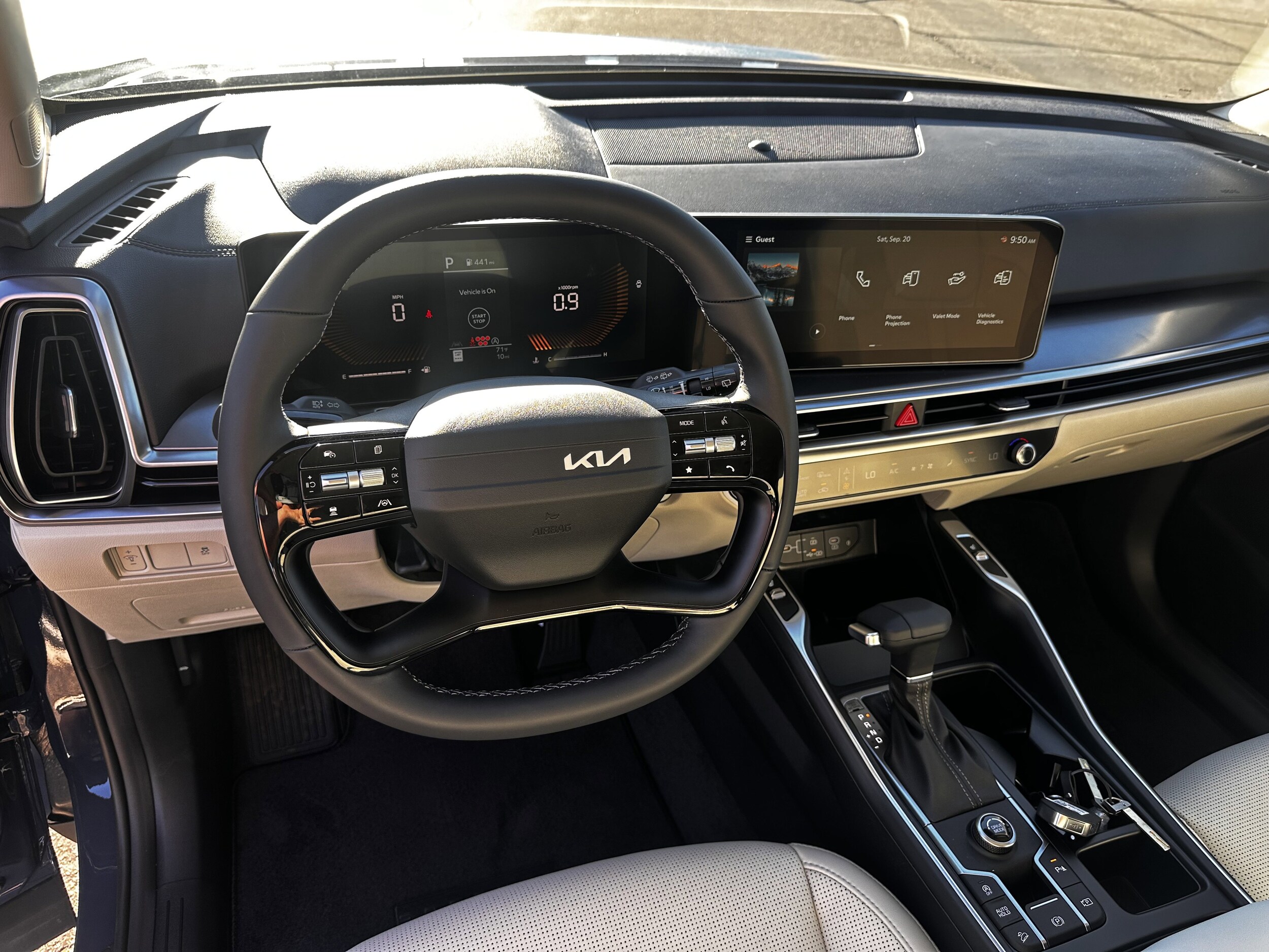 2026 Kia Sorento S photo 2