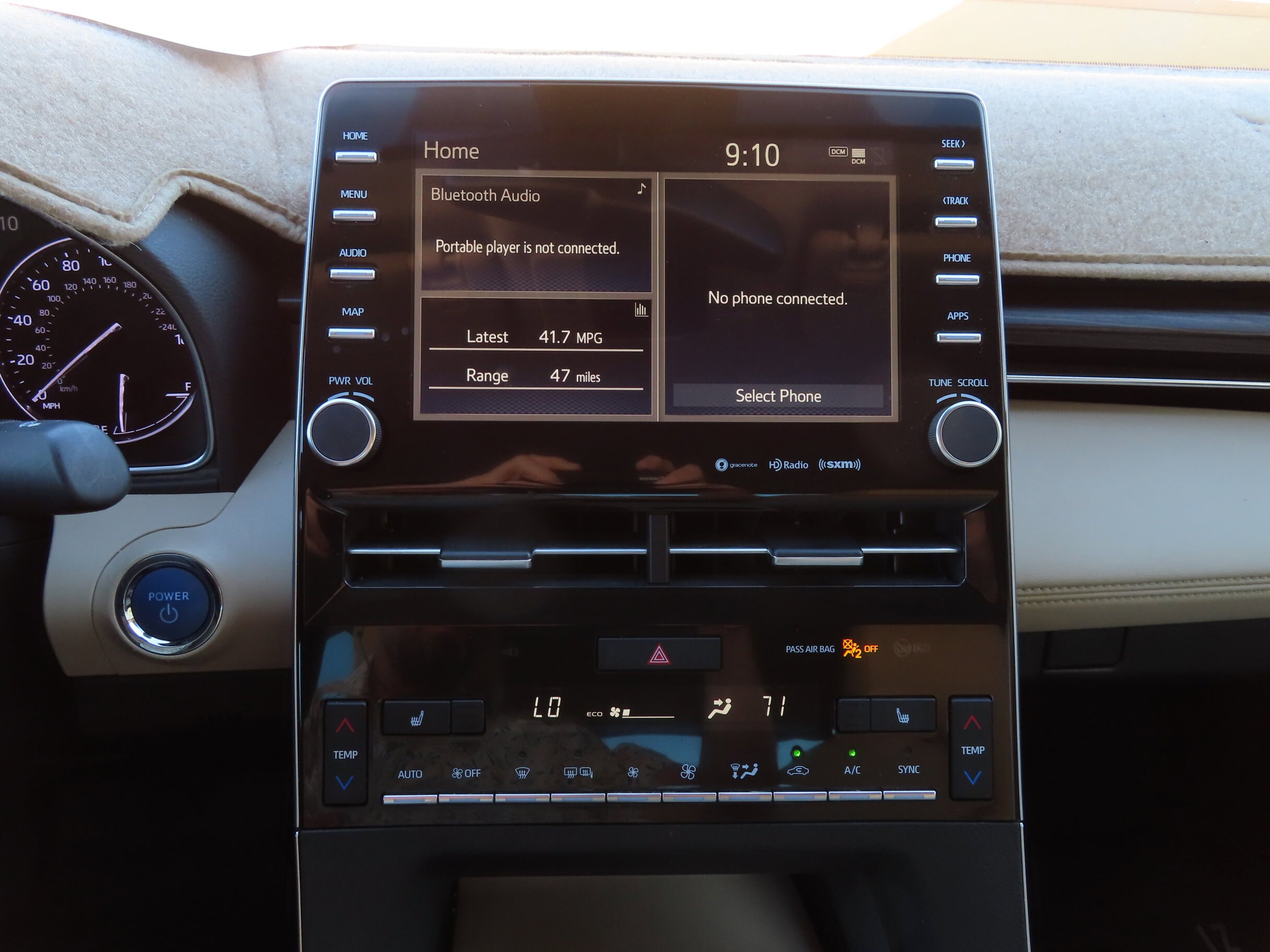 2021 Toyota Avalon XLE - Photo 24
