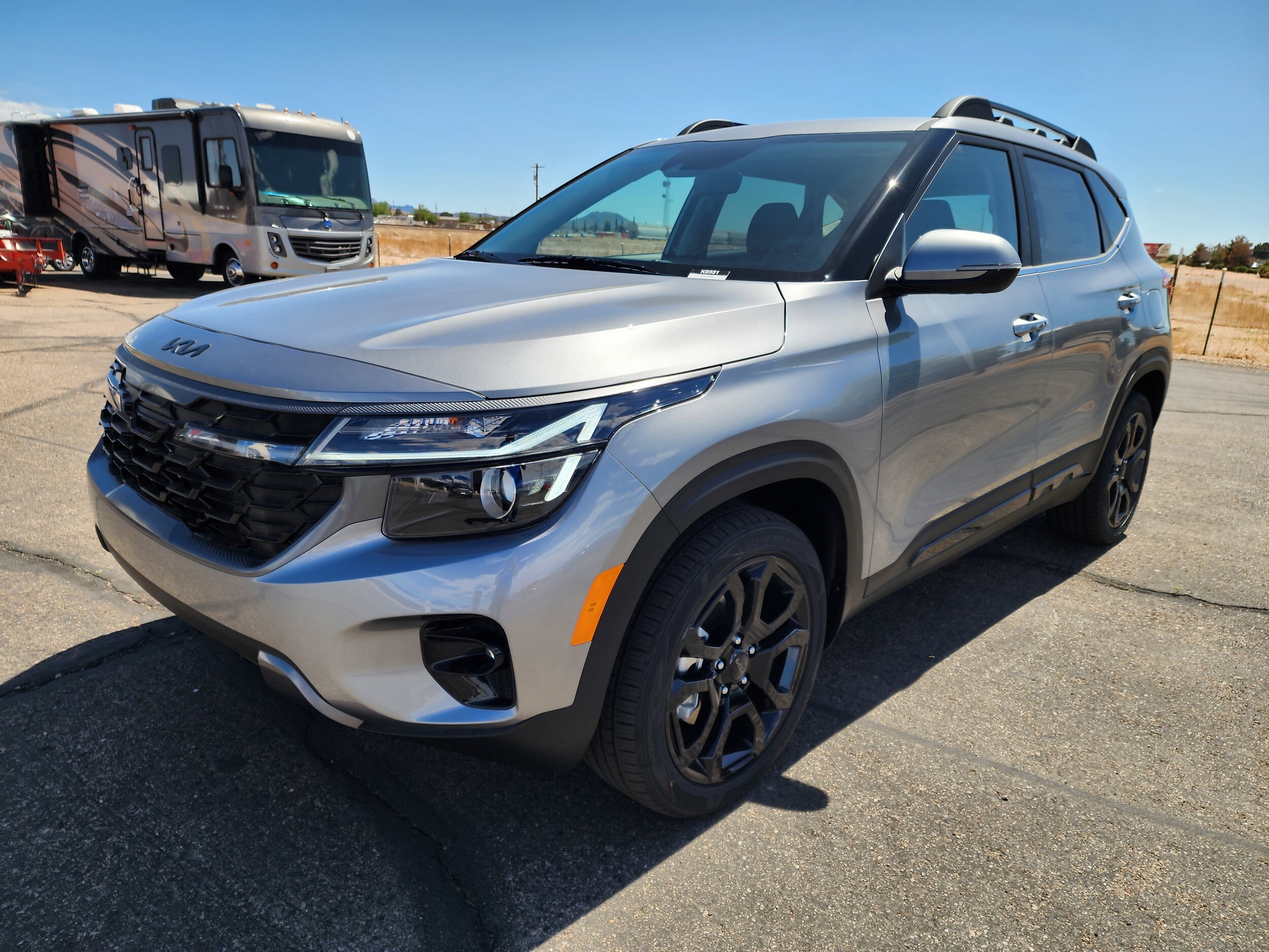 2025 Kia Seltos X-Line photo 3