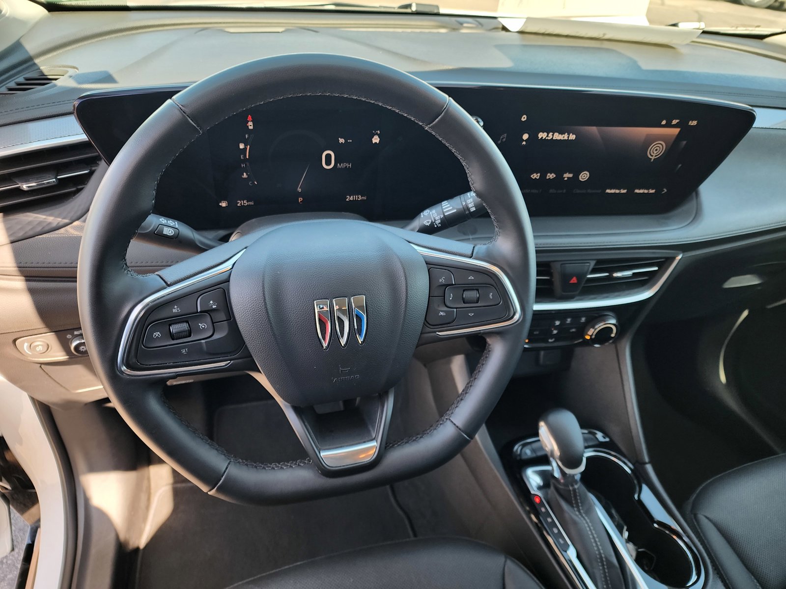 2024 Buick Encore GX Sport Touring photo 2