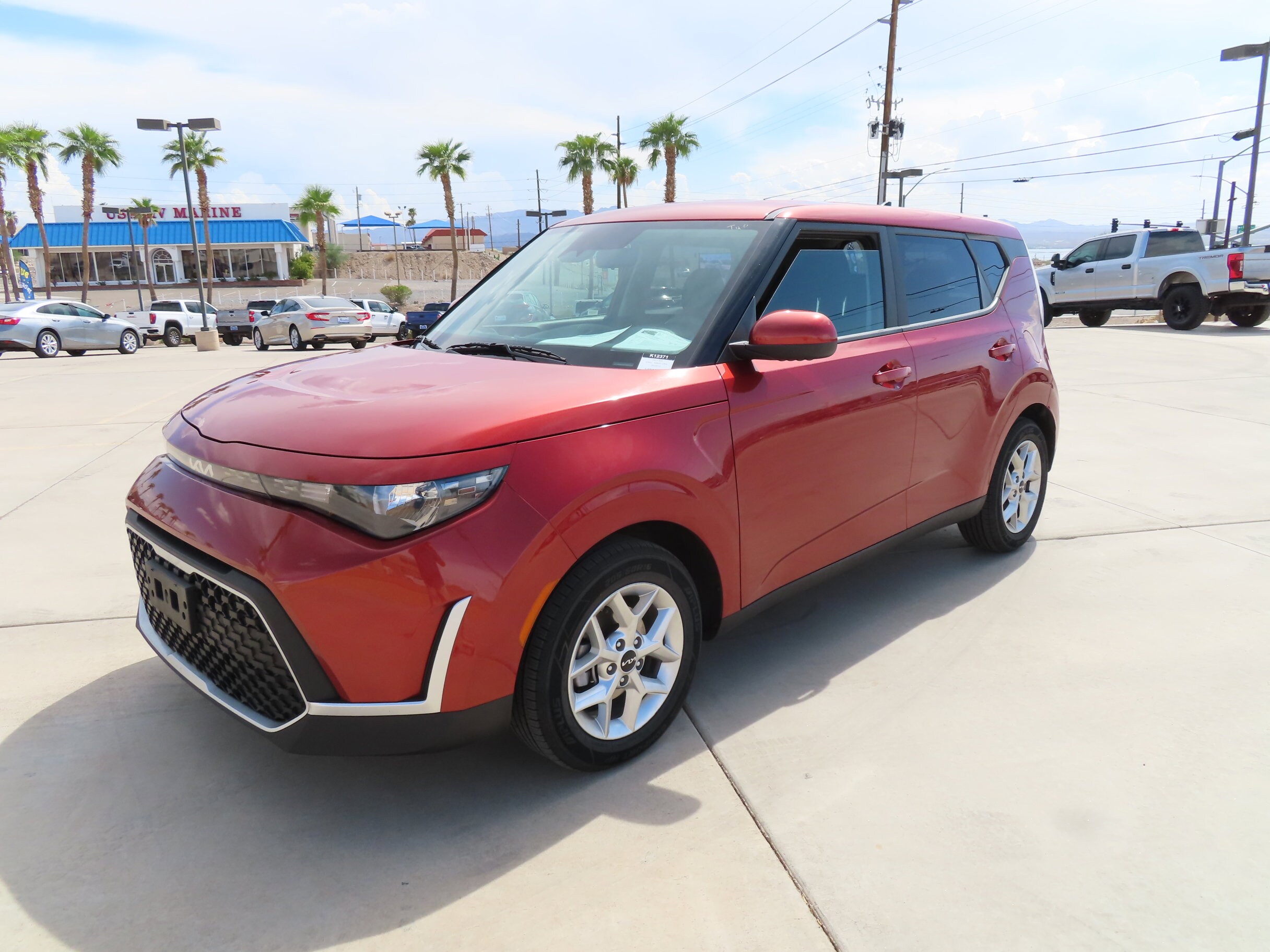 2023 Kia Soul LX photo 3