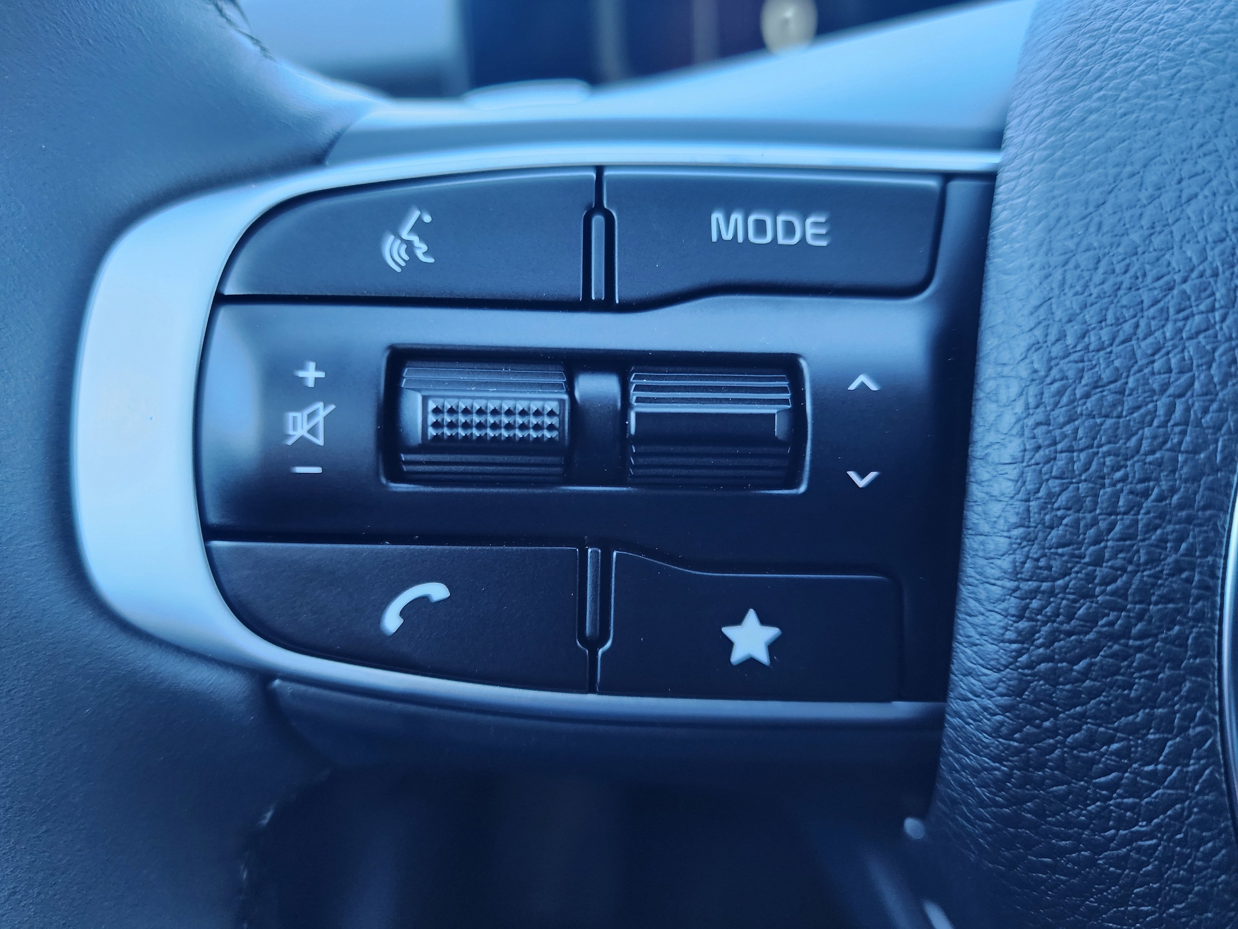 2026 Kia K5 GT - Photo 16