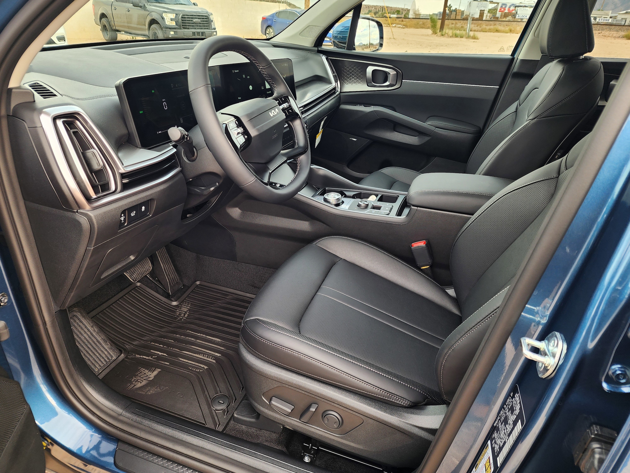 2026 Kia Sorento EX Hybrid - Photo 16