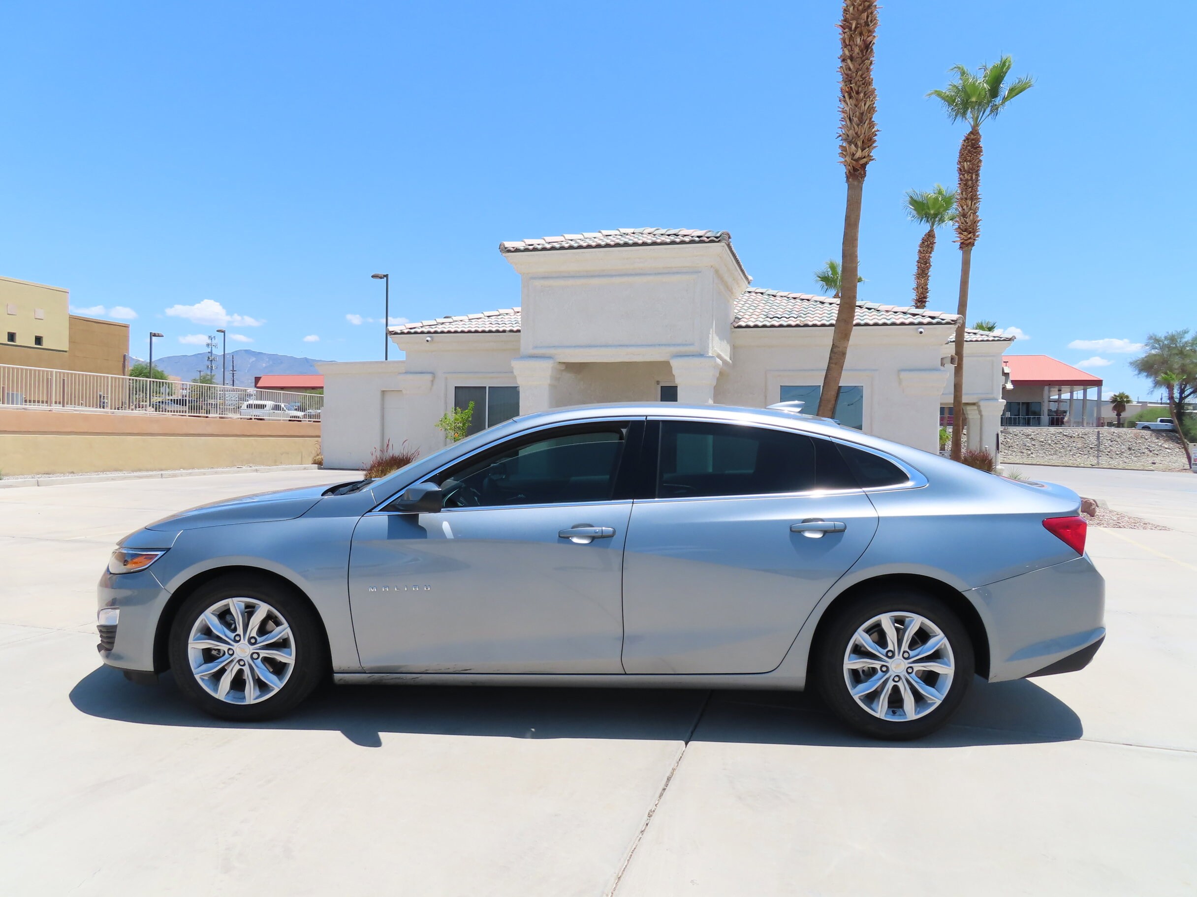 2024 Chevrolet Malibu 1LT photo 4