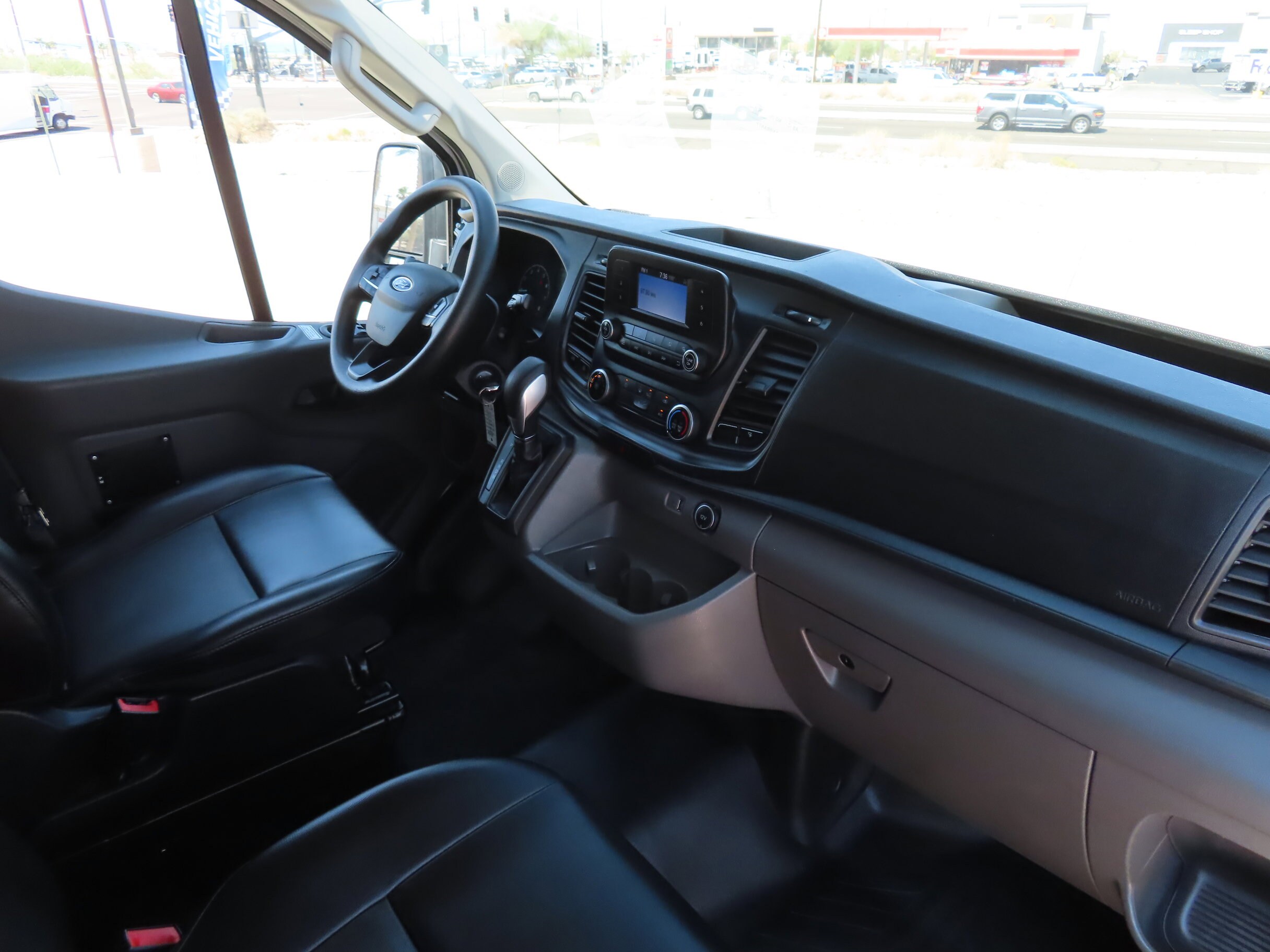 2021 Ford Transit photo 2