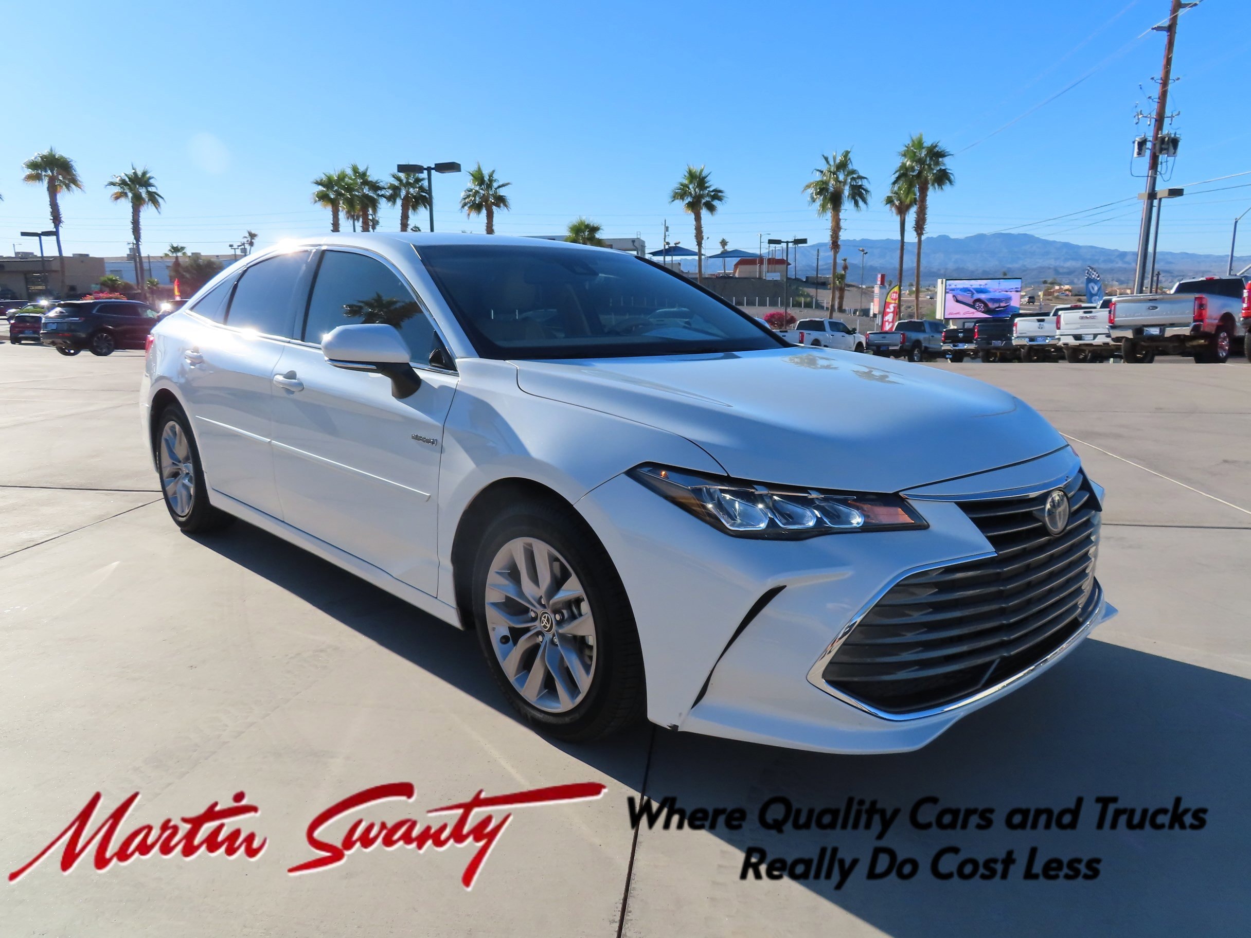 2021 Toyota Avalon XLE's photo